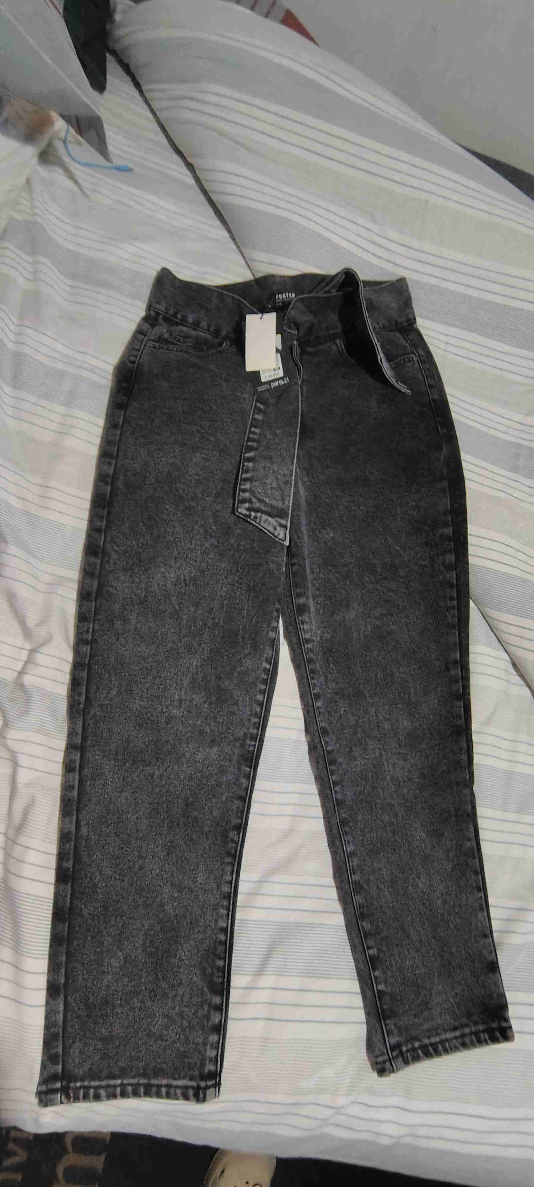 Jeans gris ajustados para mujer - miniatura 1