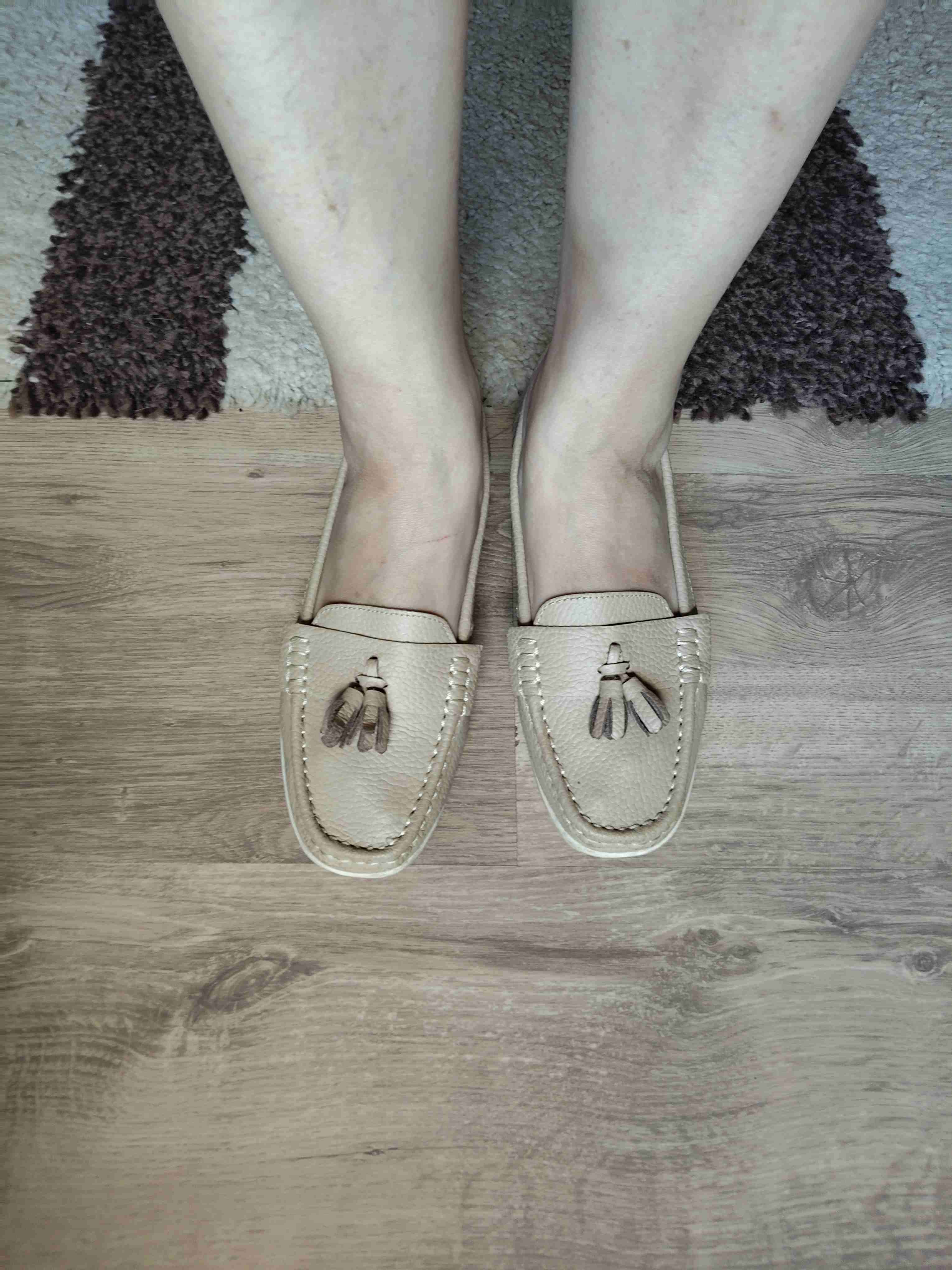 Mocasines beige con borlas - miniatura 2