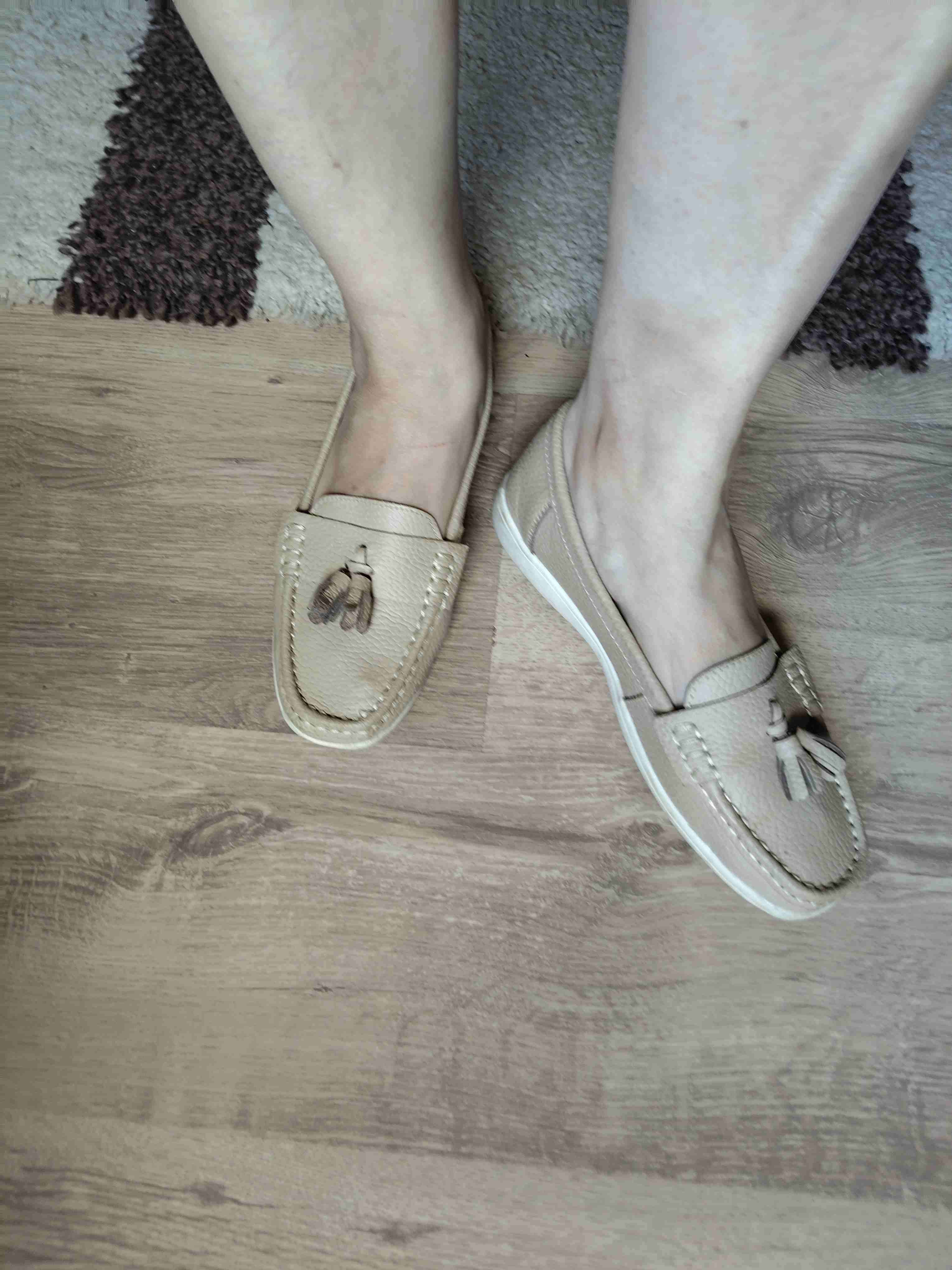 Mocasines beige con borlas - miniatura 3