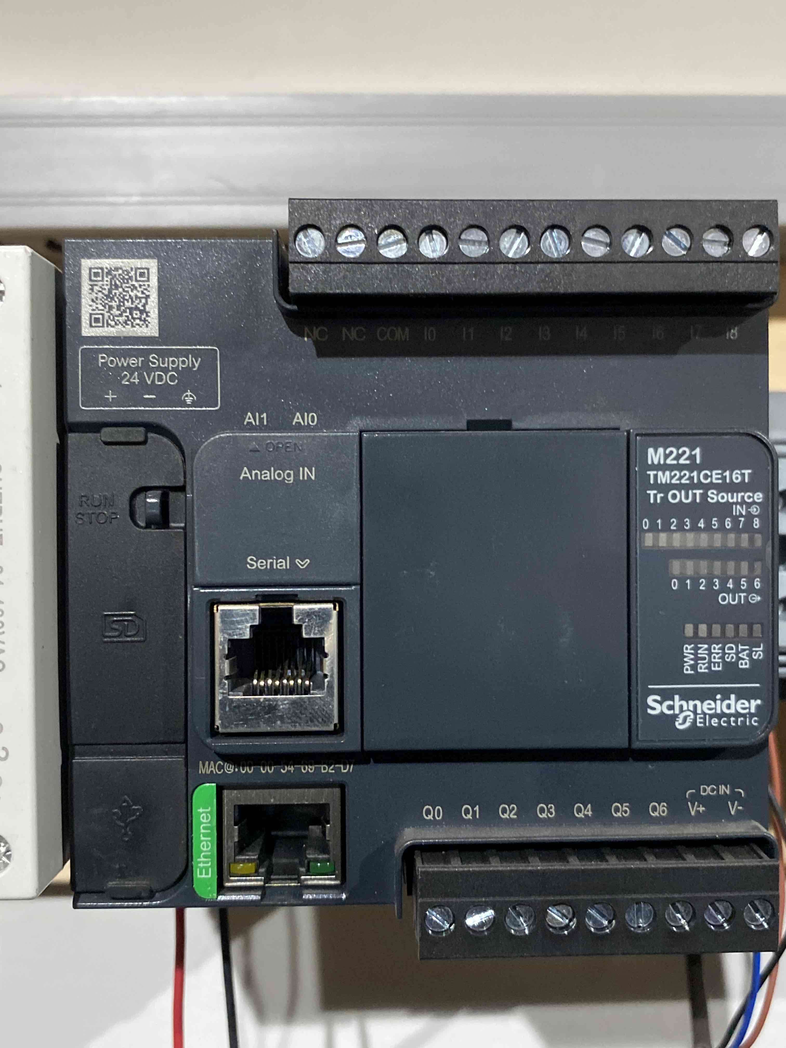 Controlador lógico Schneider Electric - miniatura 1