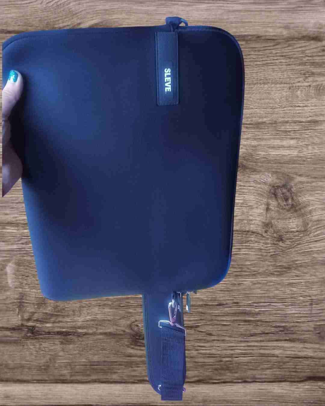 Funda Negra para laptop con correa - miniatura 3