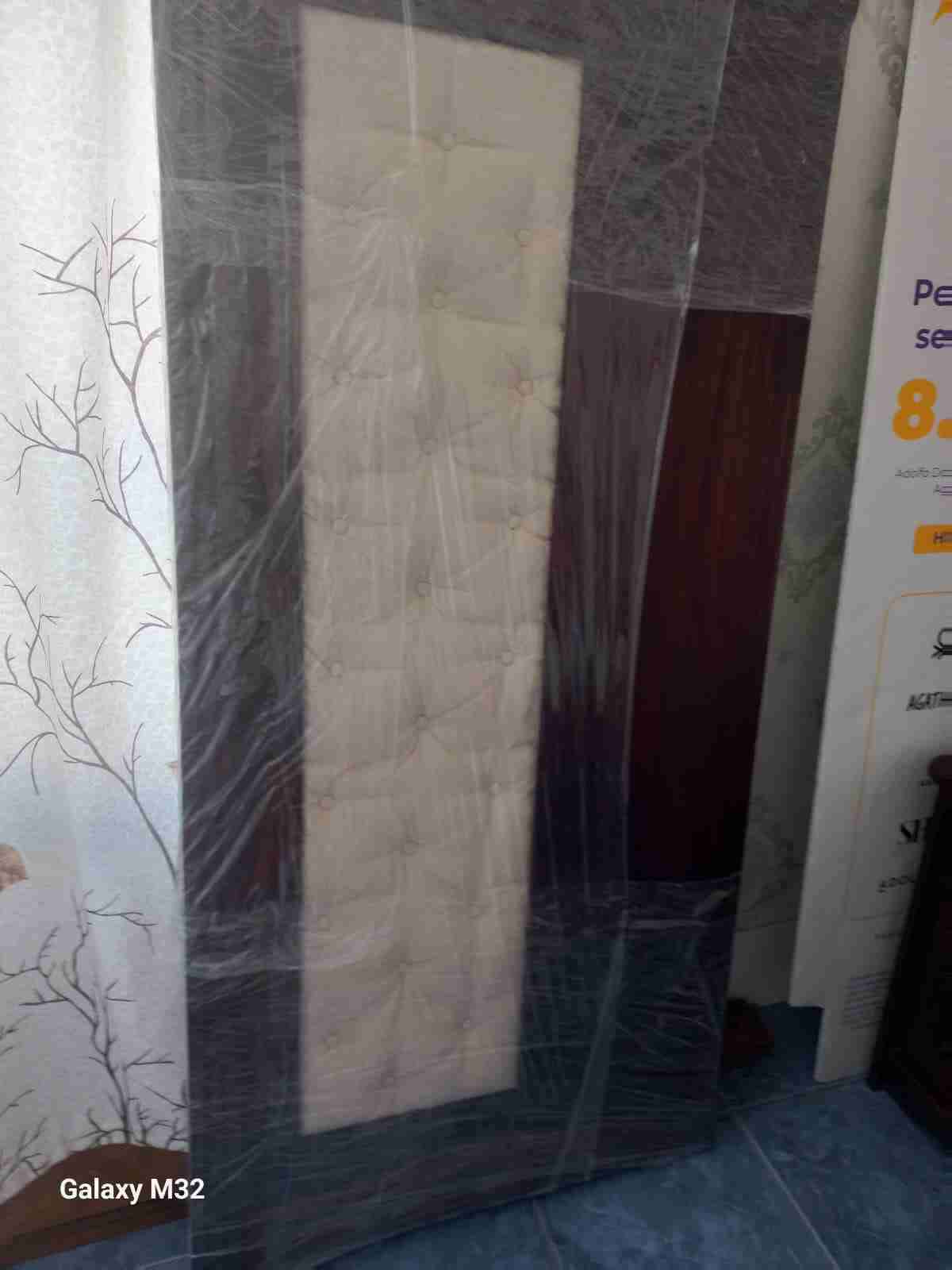 Cabecero de cama con tapizado - miniatura 3