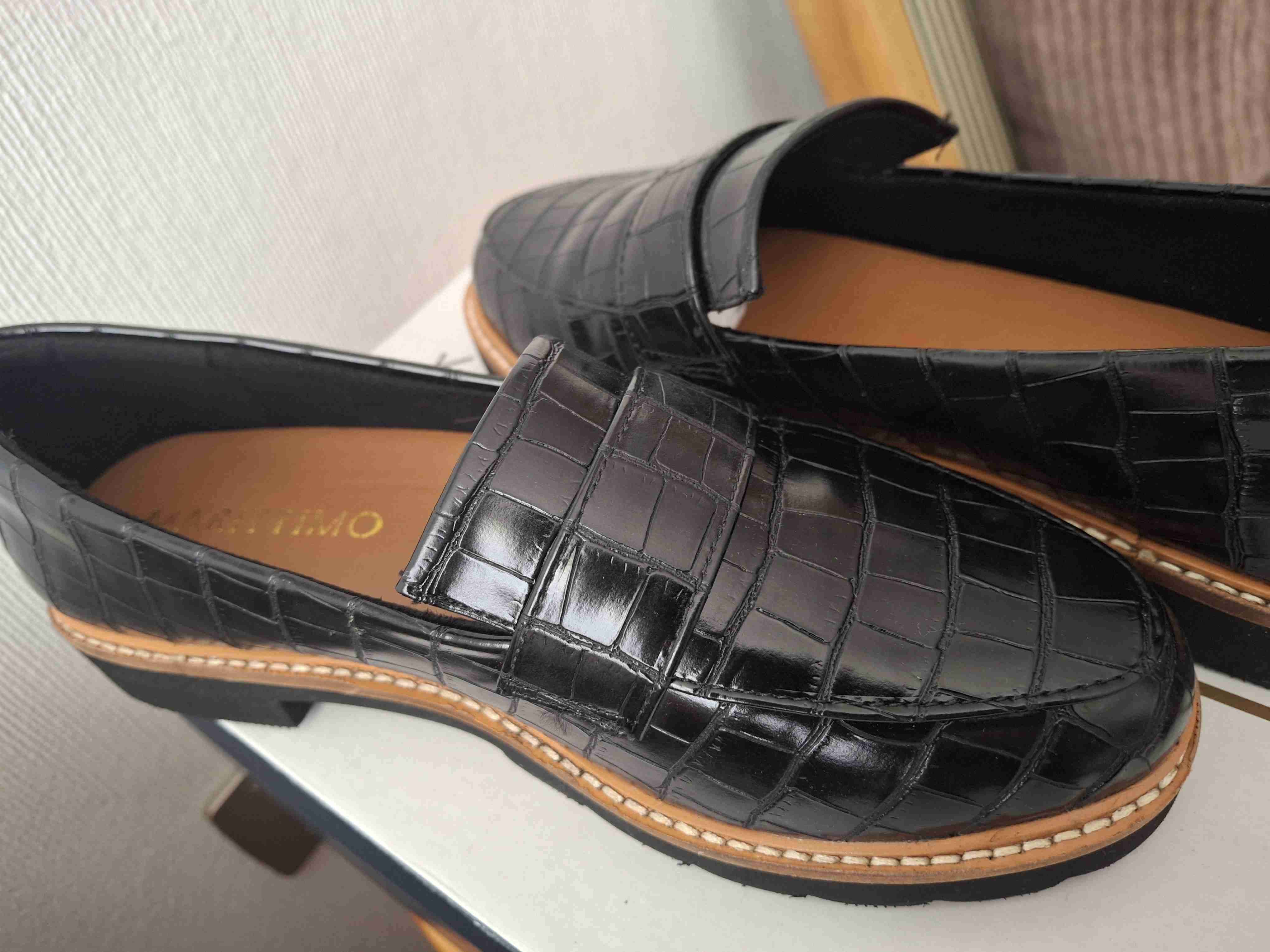 Mocasines negros en material texturizado - miniatura 2