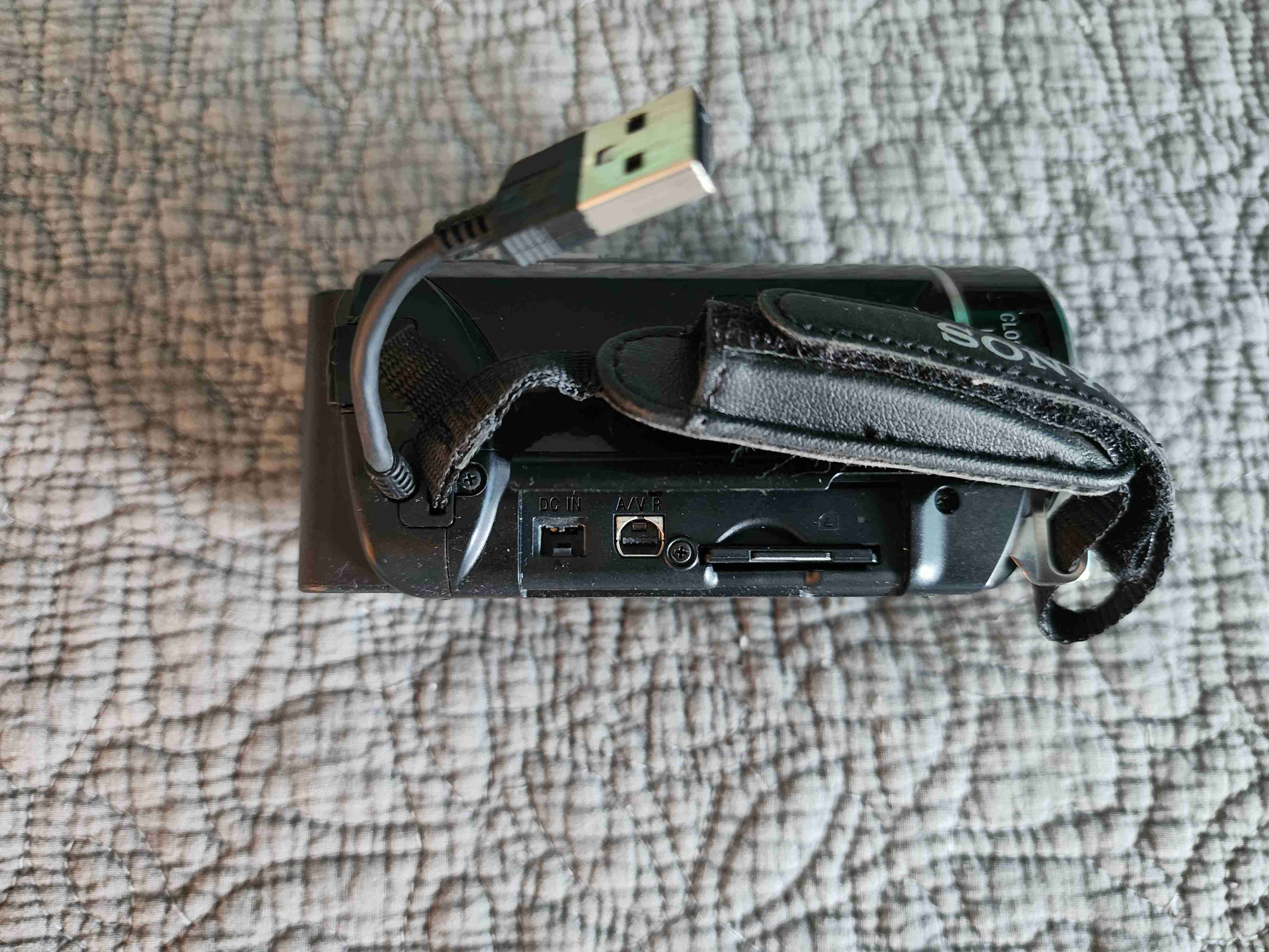 Cámara Sony Handycam HDR-PJ200 - miniatura 4