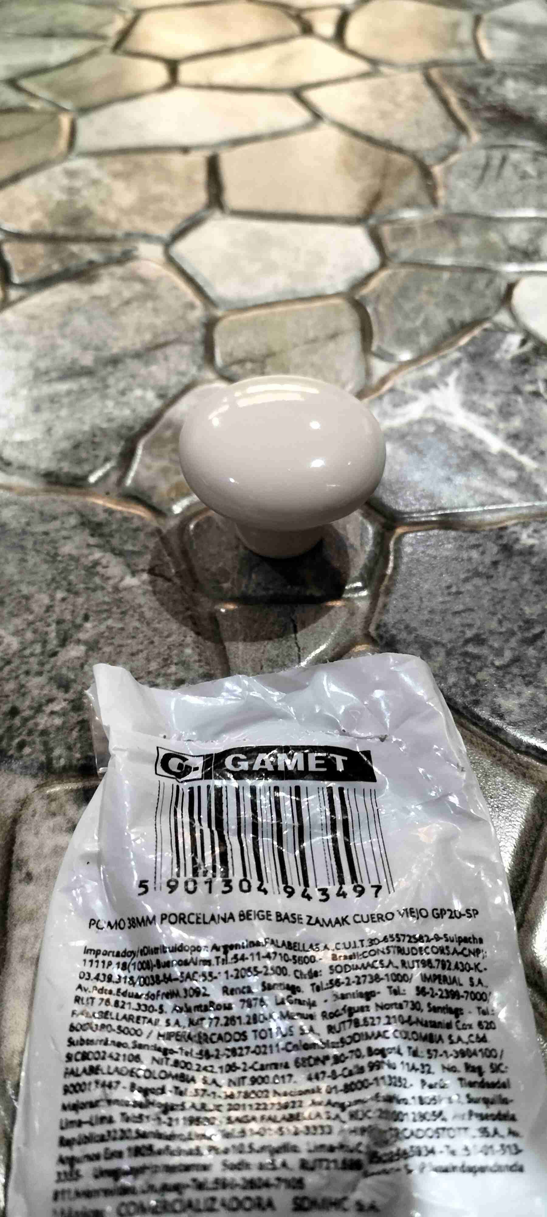 Perilla porcelana beige 38mm - miniatura 1