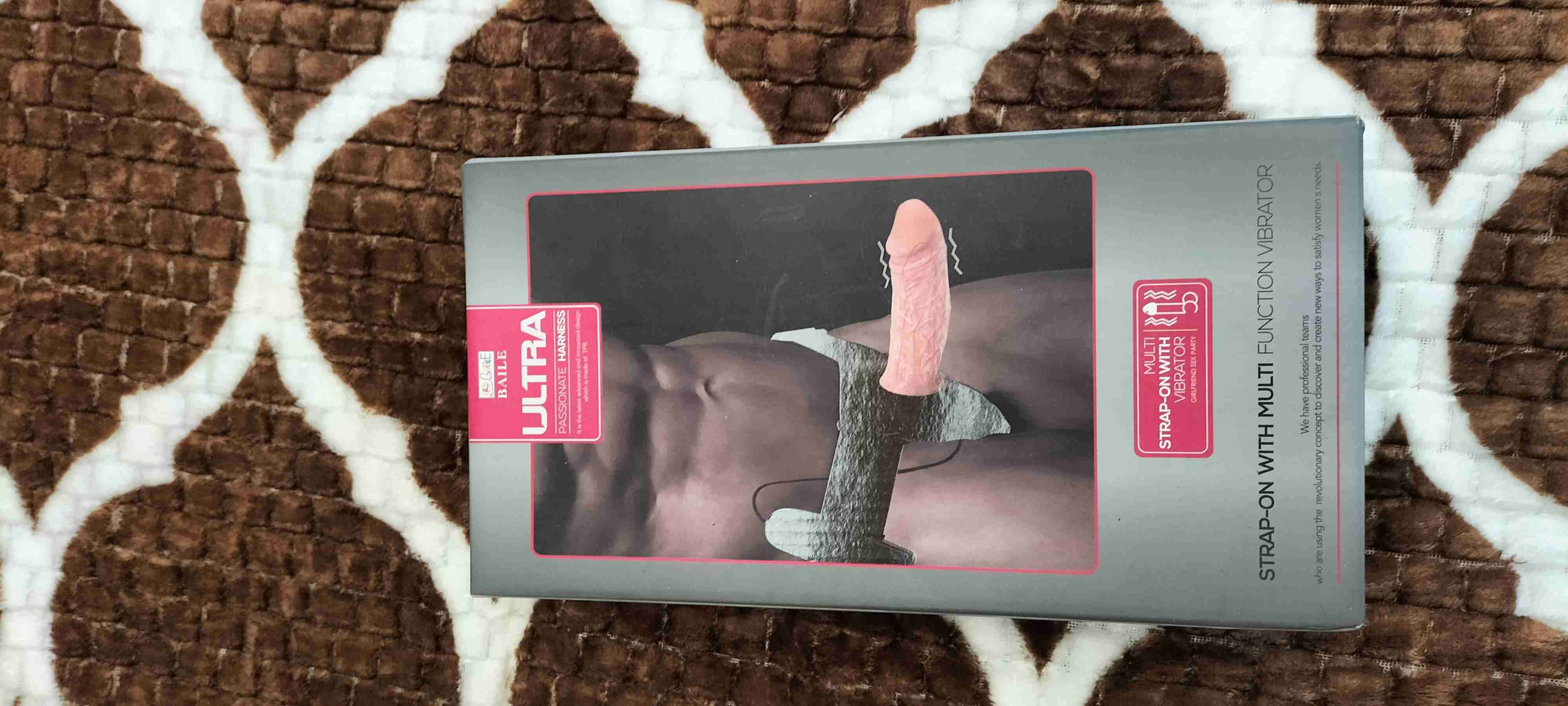 Arnés con vibrador multifunción