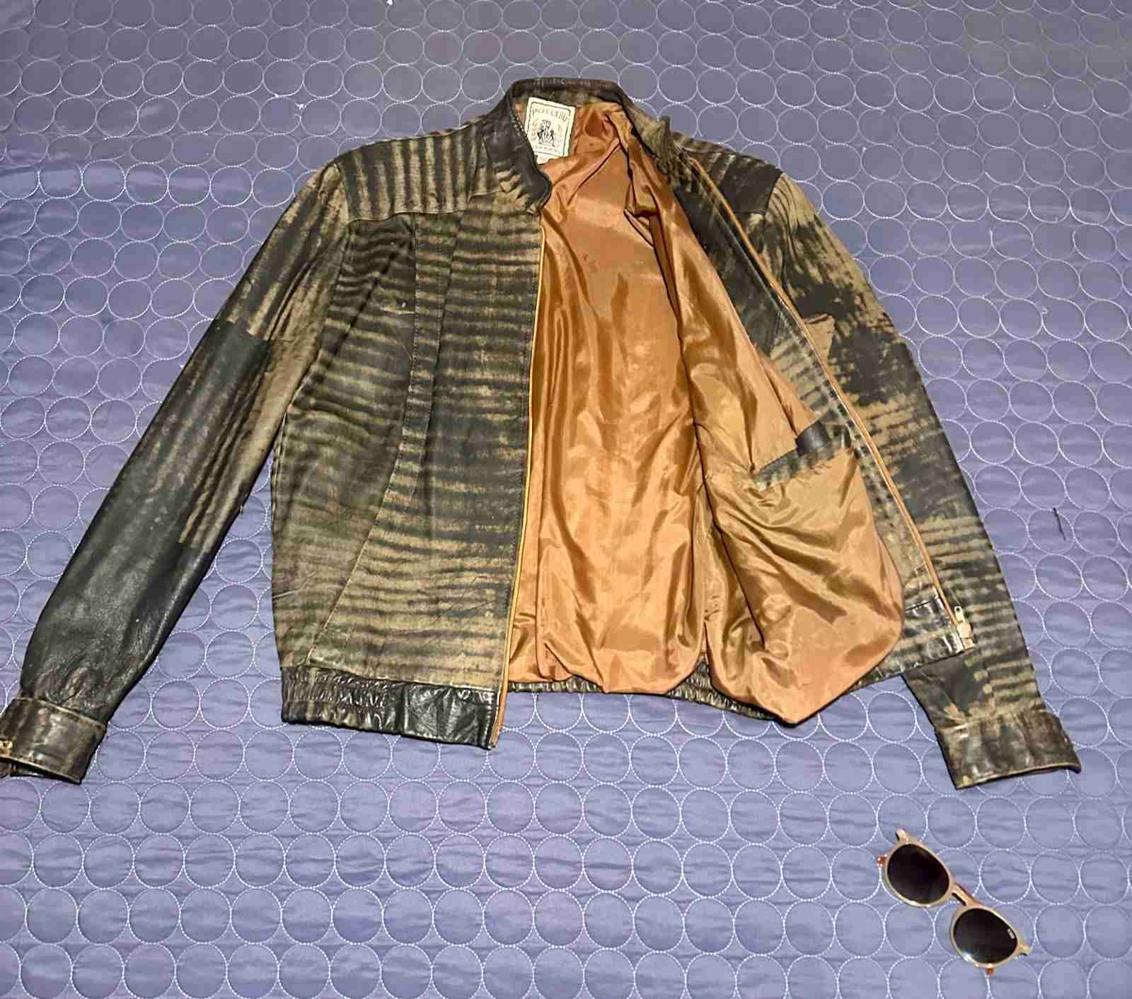 Chaqueta de cuero de vaca. - miniatura 2