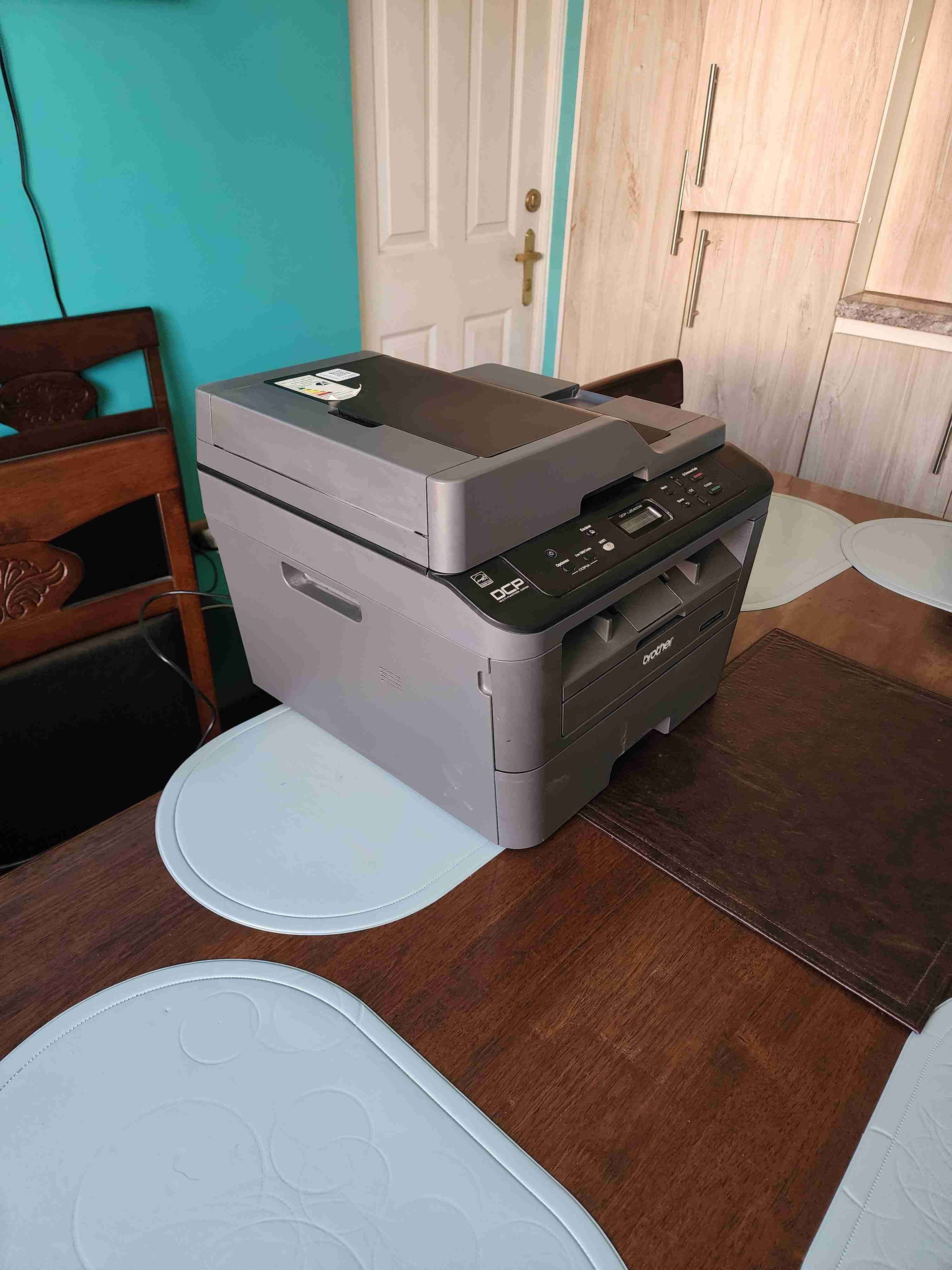 Impresora multifuncional Brother - miniatura 4