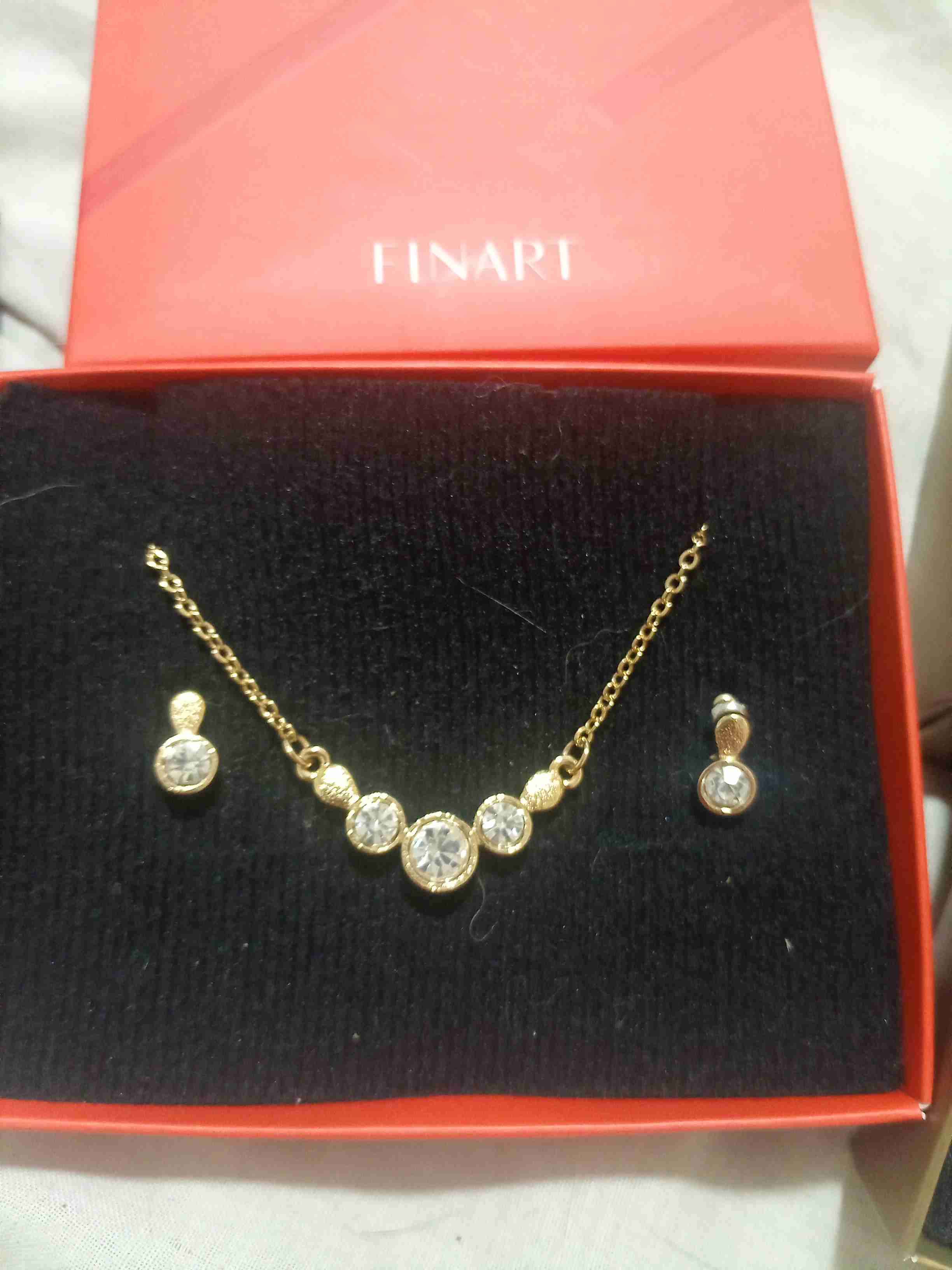 Collar dorado con perlas - 5