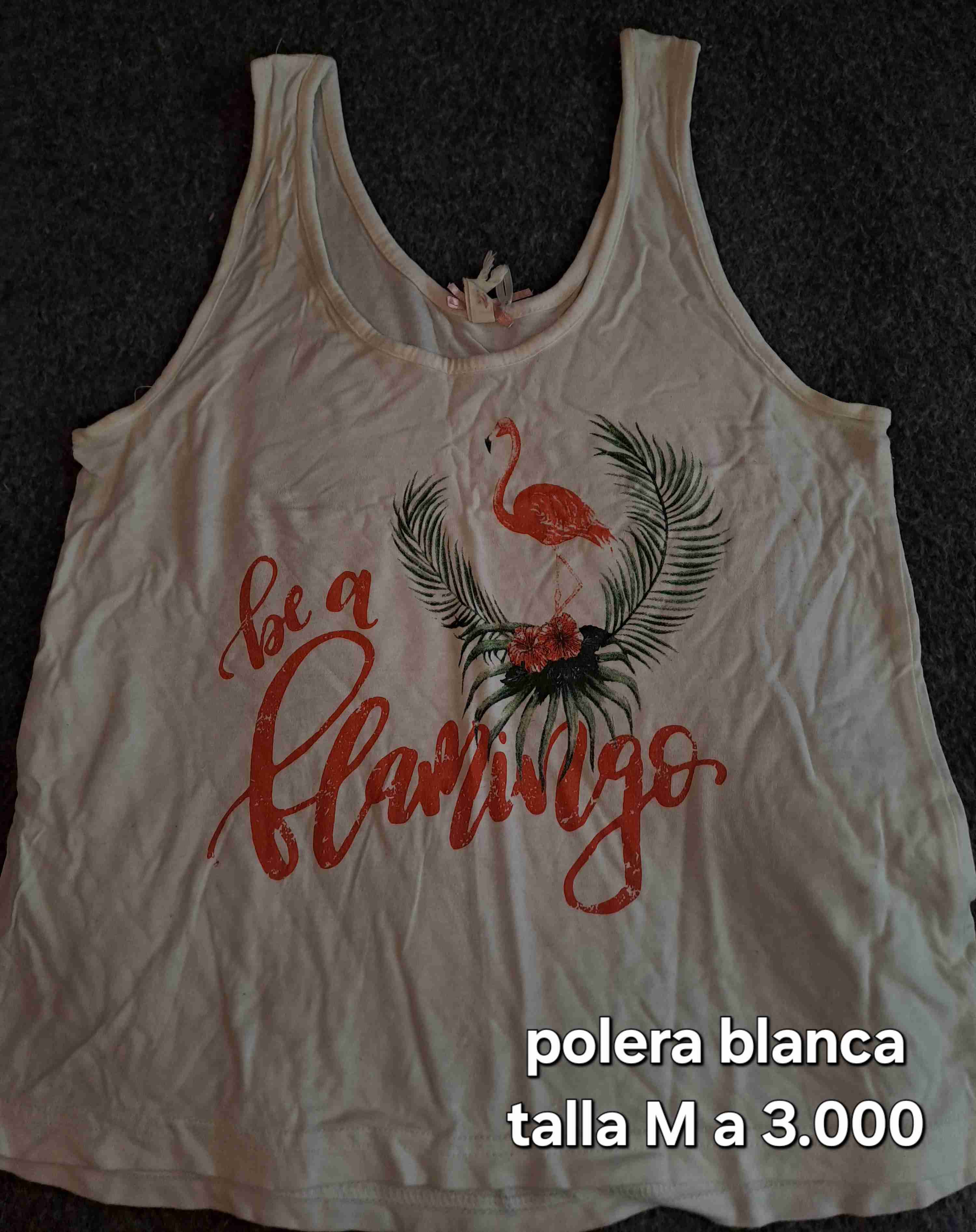 Polera blanca estampada