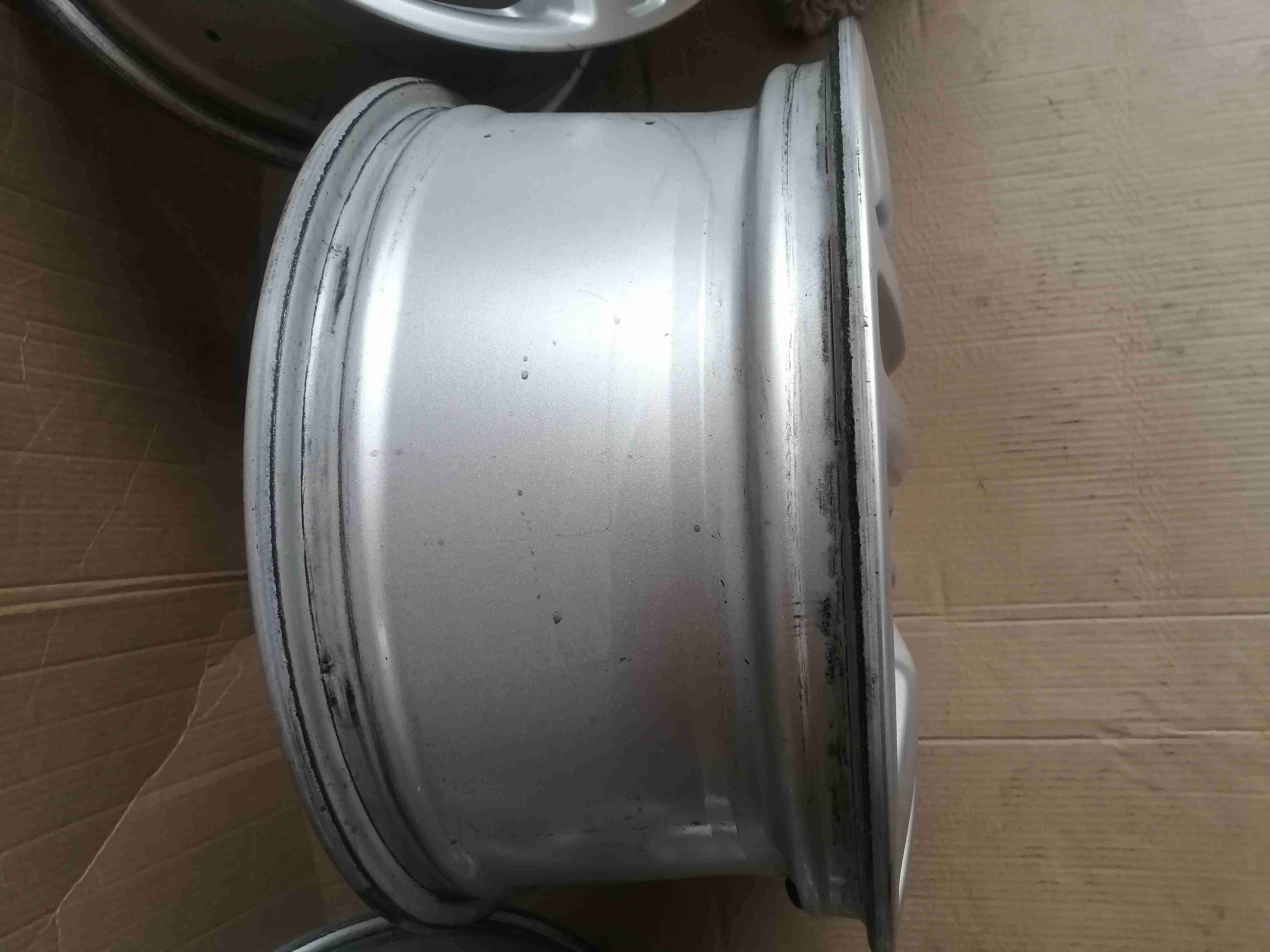 Llantas de aleación Ford 17" Impecables 6 en 139 - miniatura 2