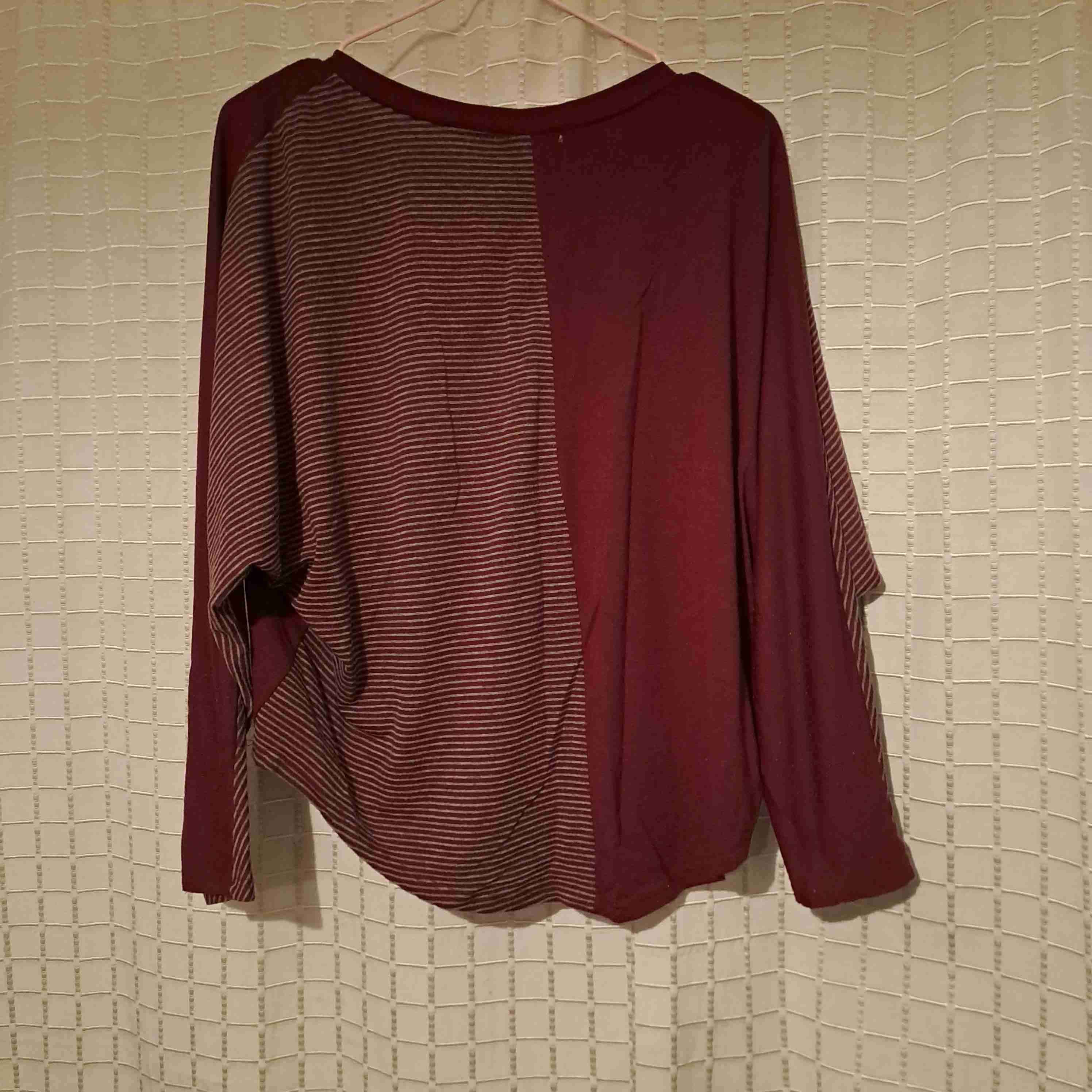 Polera bicolor manga larga - miniatura 2