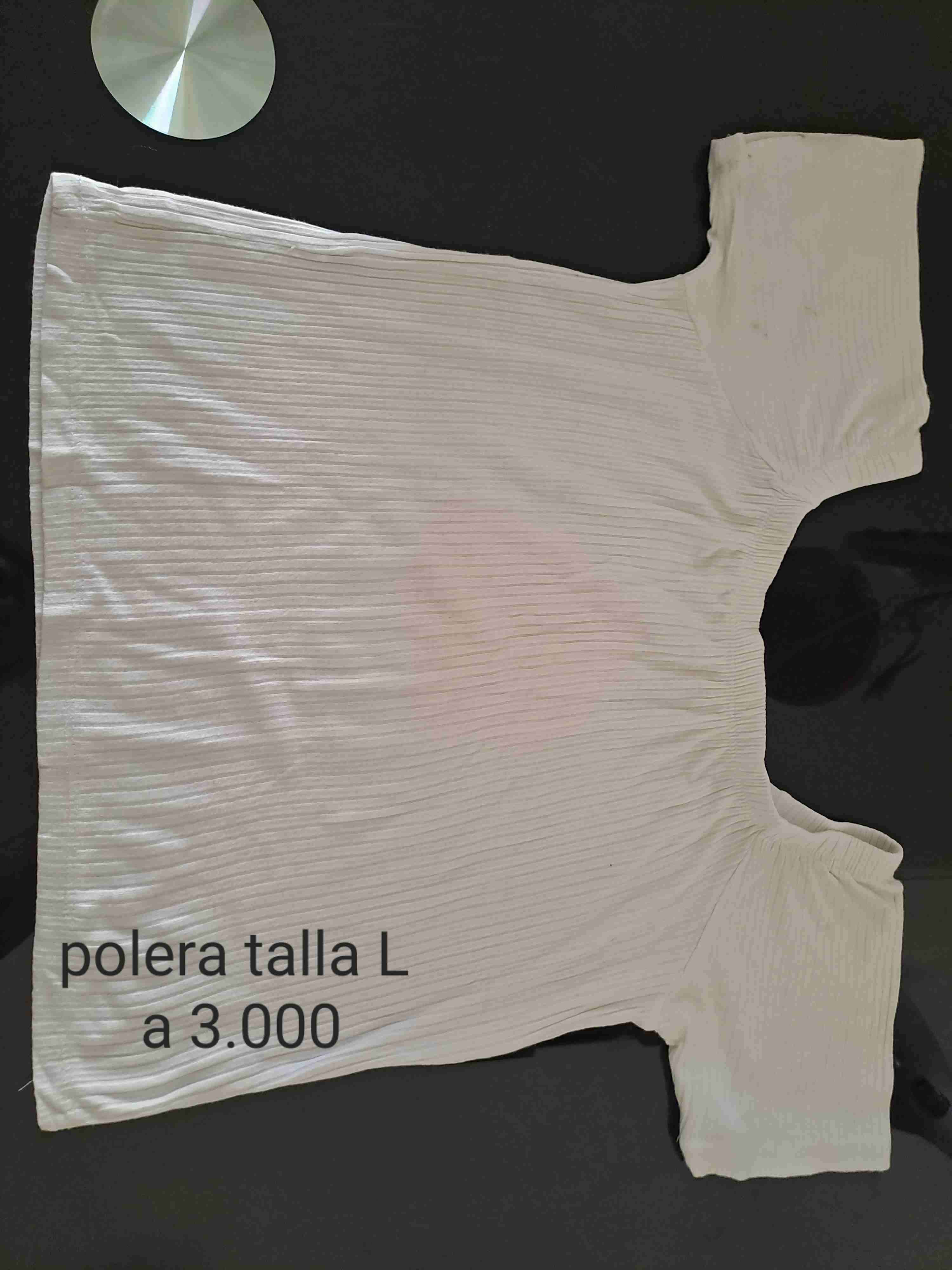 Polera blanca