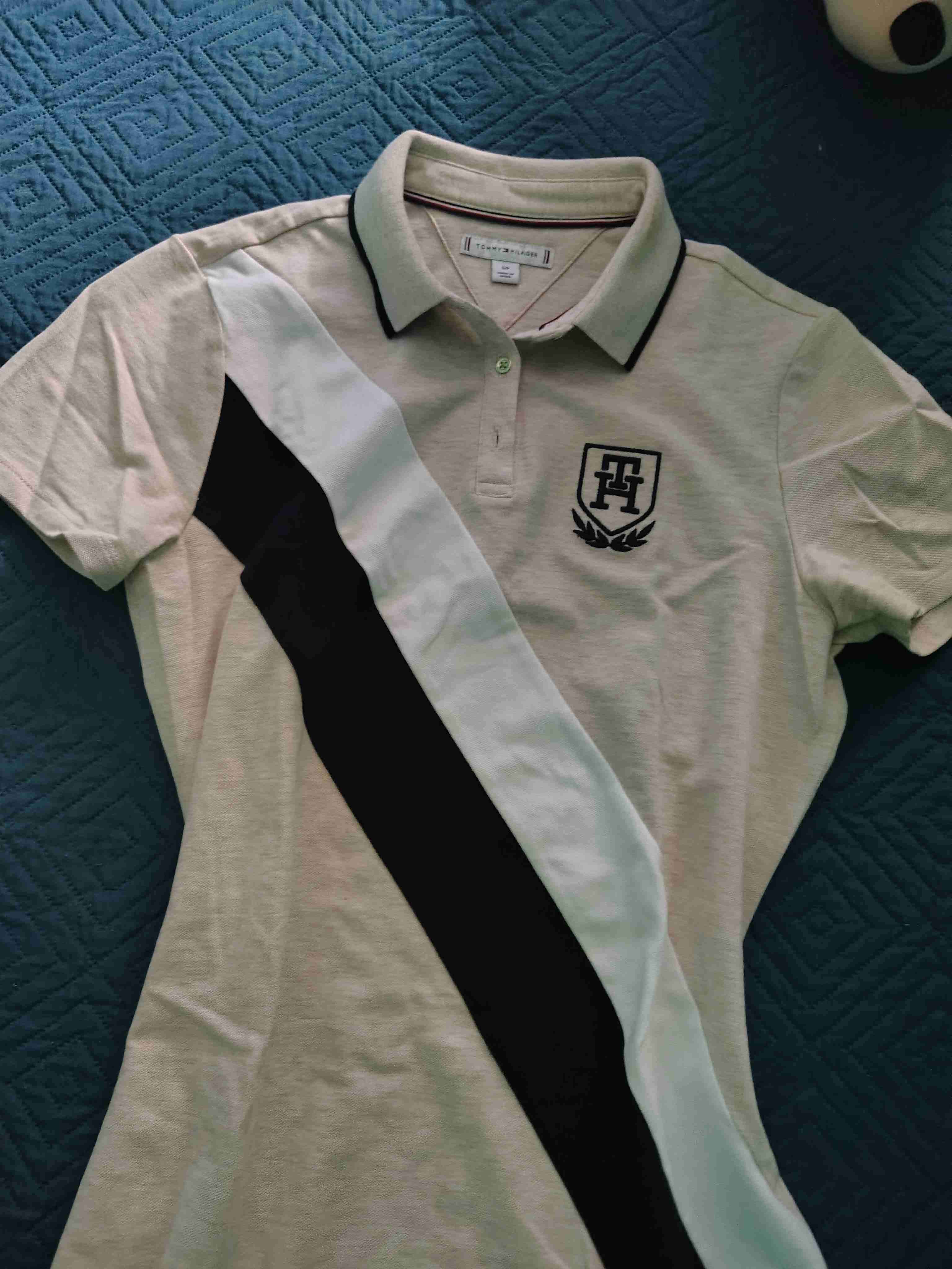 Vestido Tommy Hilfiger beige con diseño - 5