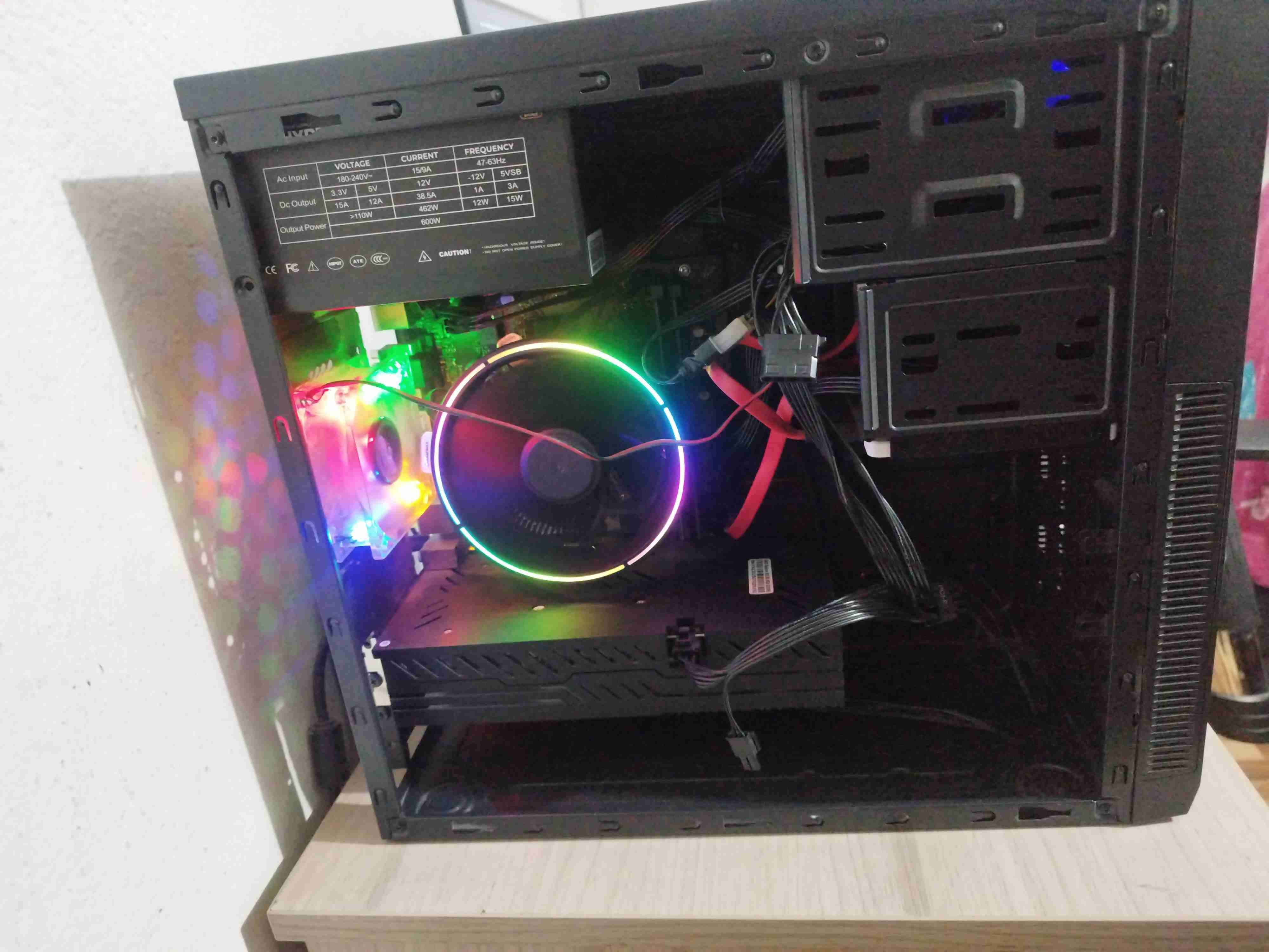PC con luz LED RGB - miniatura 1