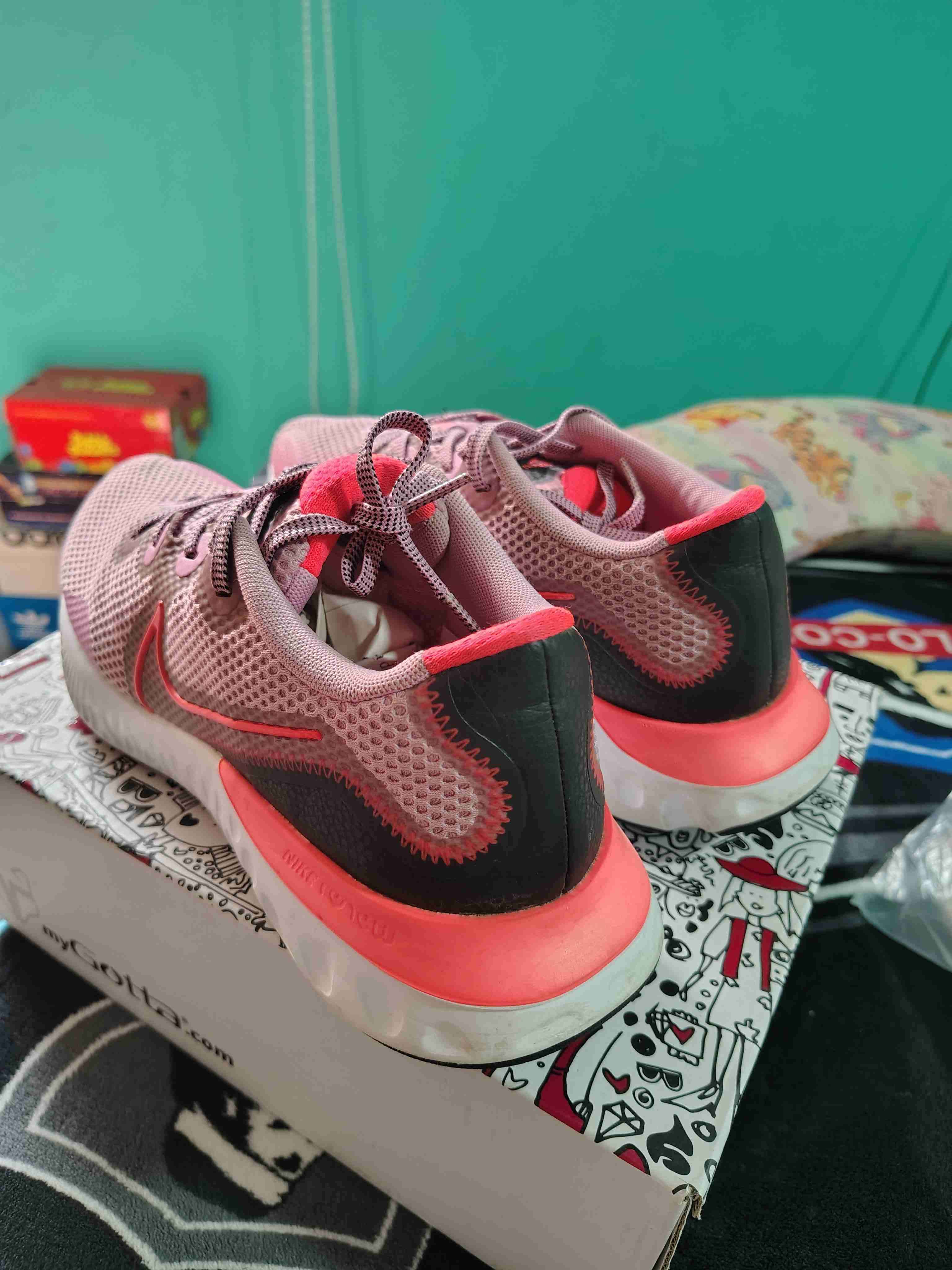 Zapatillas deportivas rosadas Nike - miniatura 2