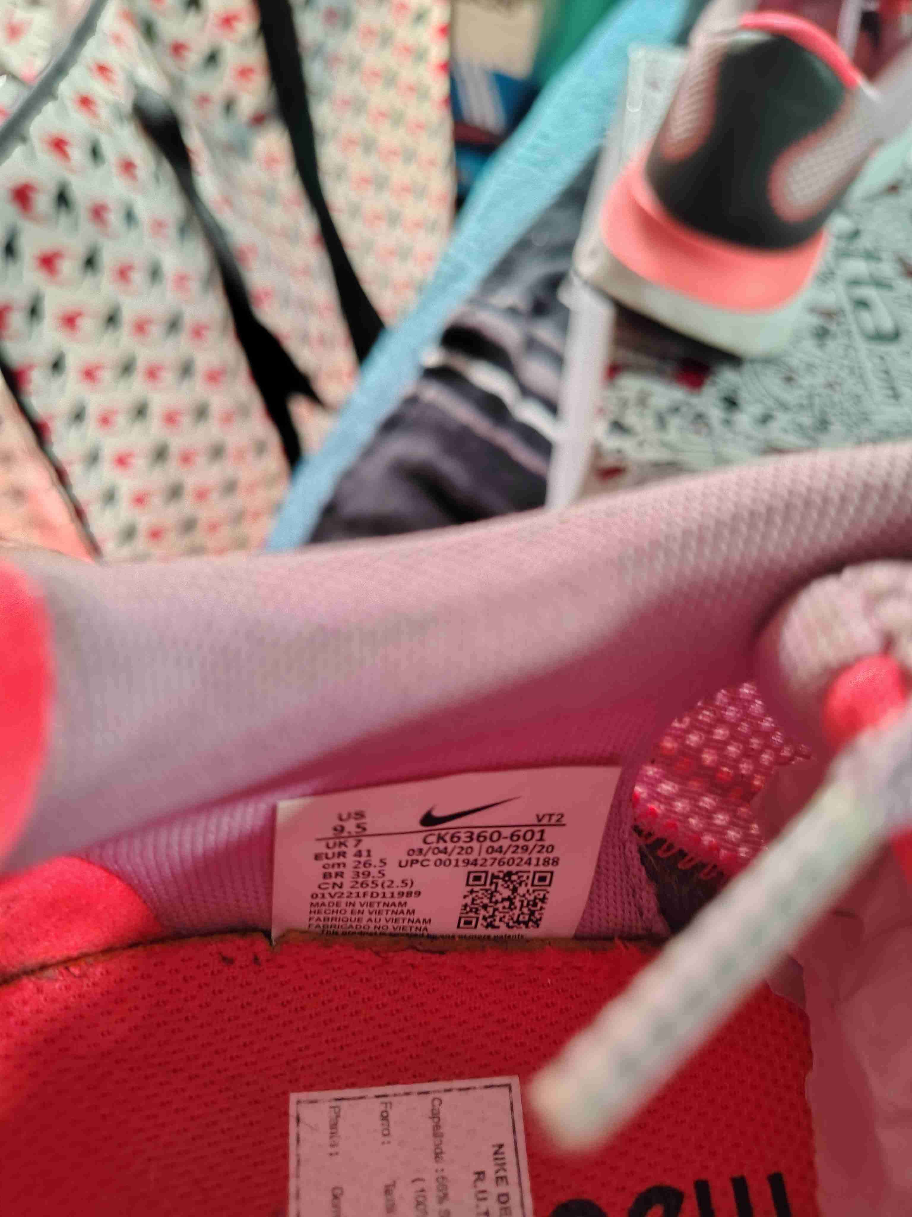 Zapatillas deportivas rosadas Nike - miniatura 4