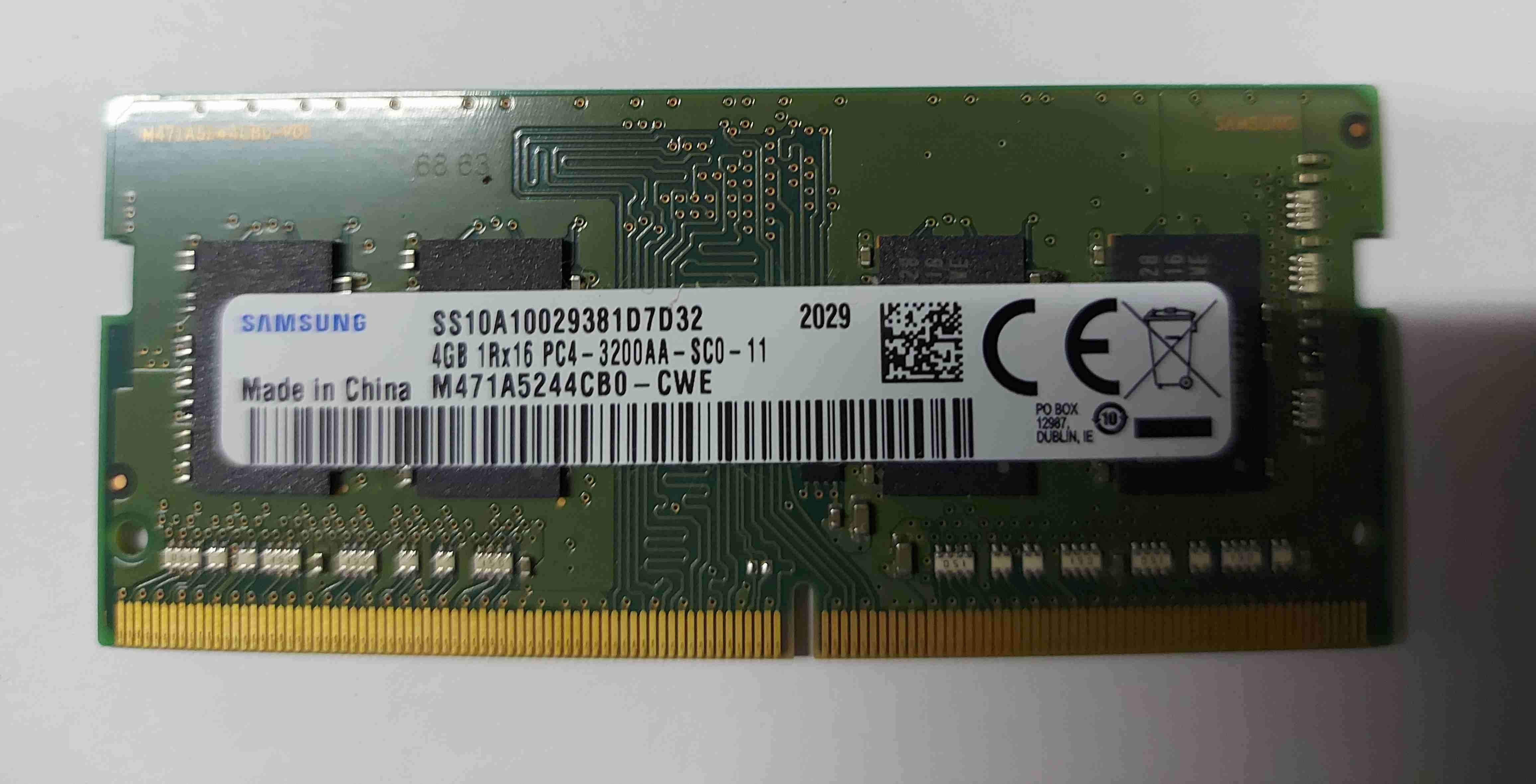 Memoria RAM Samsung 4GB PC4 - 1