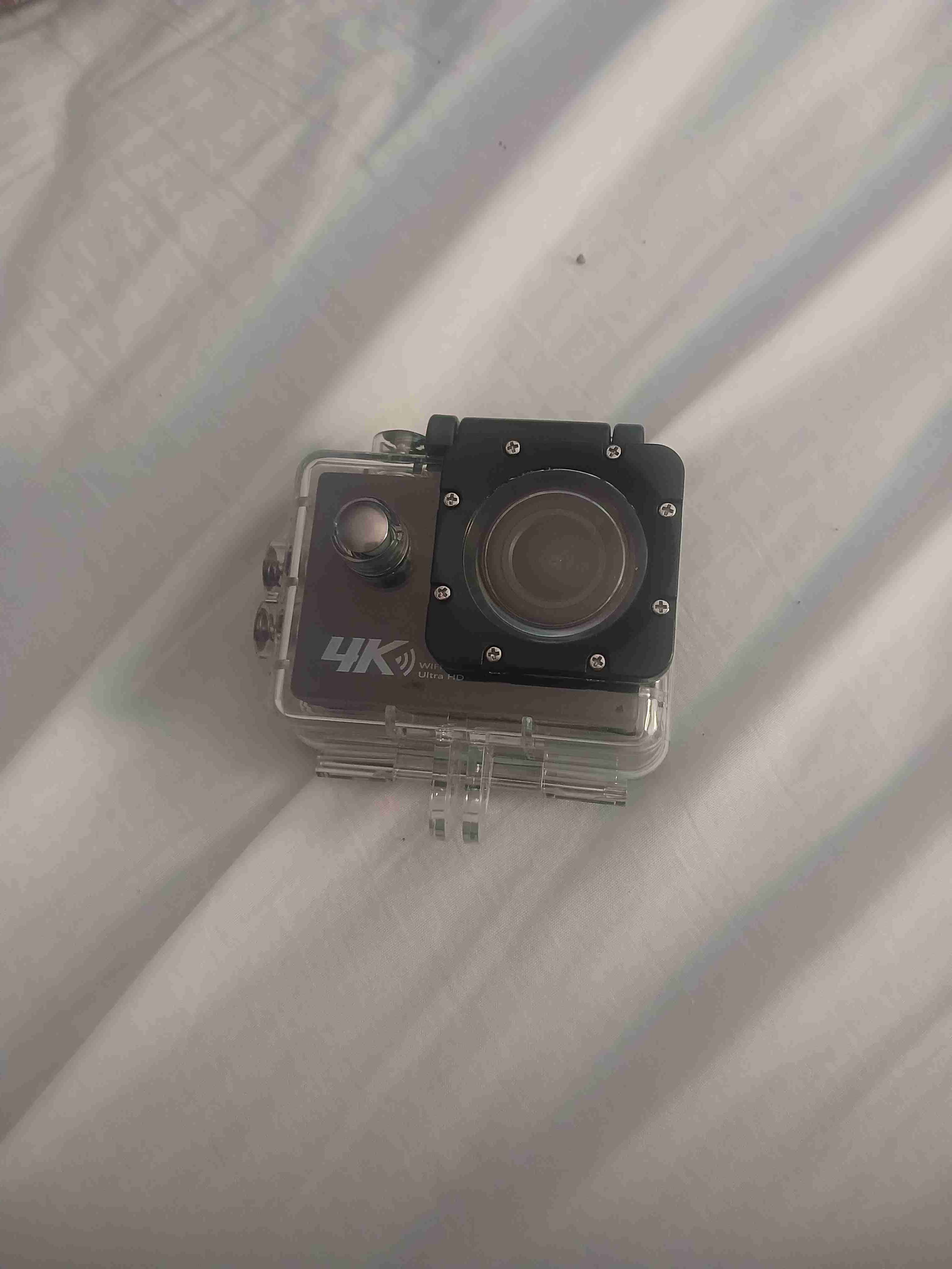 Cámara deportiva 4K con carcasa - 1
