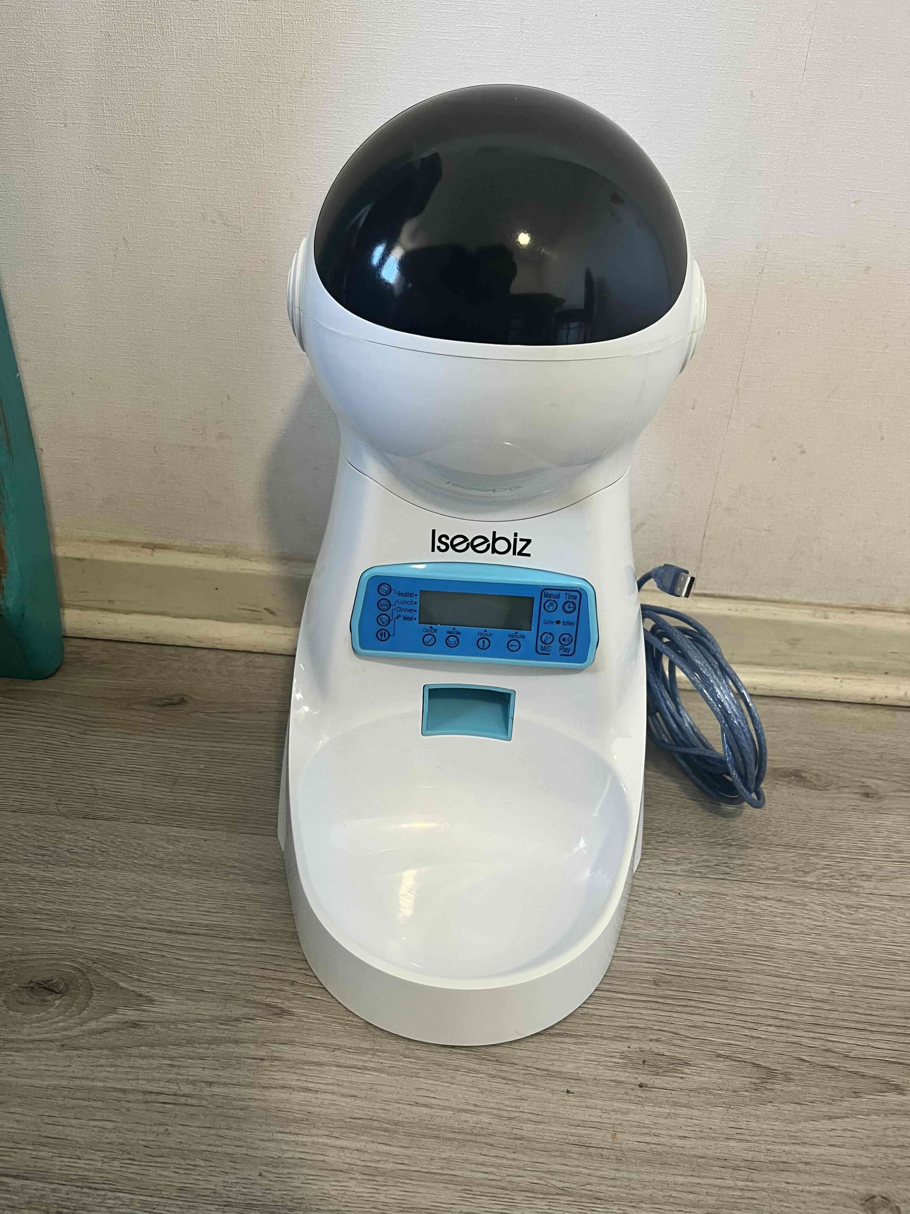 Dispensador de comida para mascotas automático