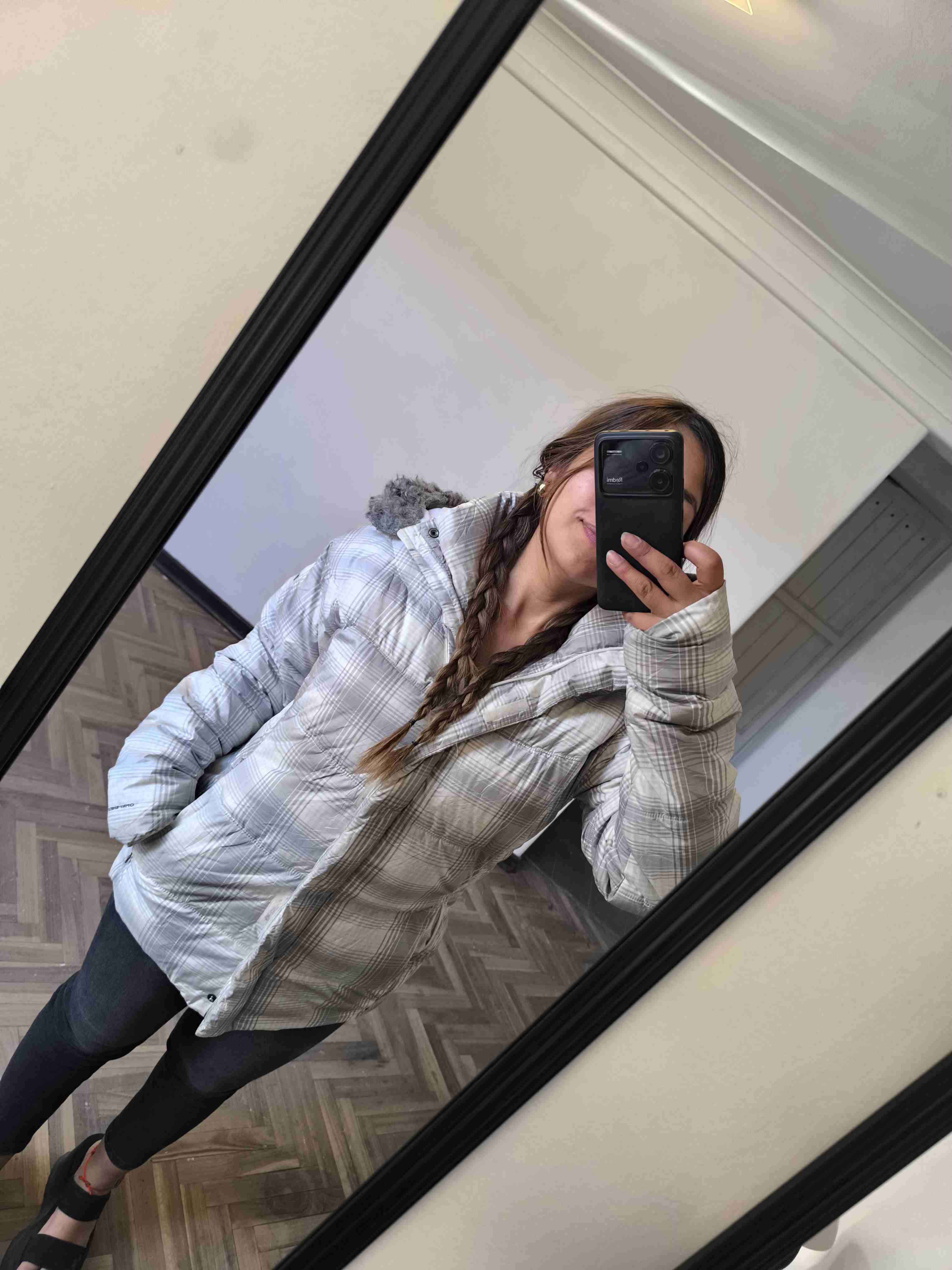 Parka acolchada escocesa blanca con gris - 1