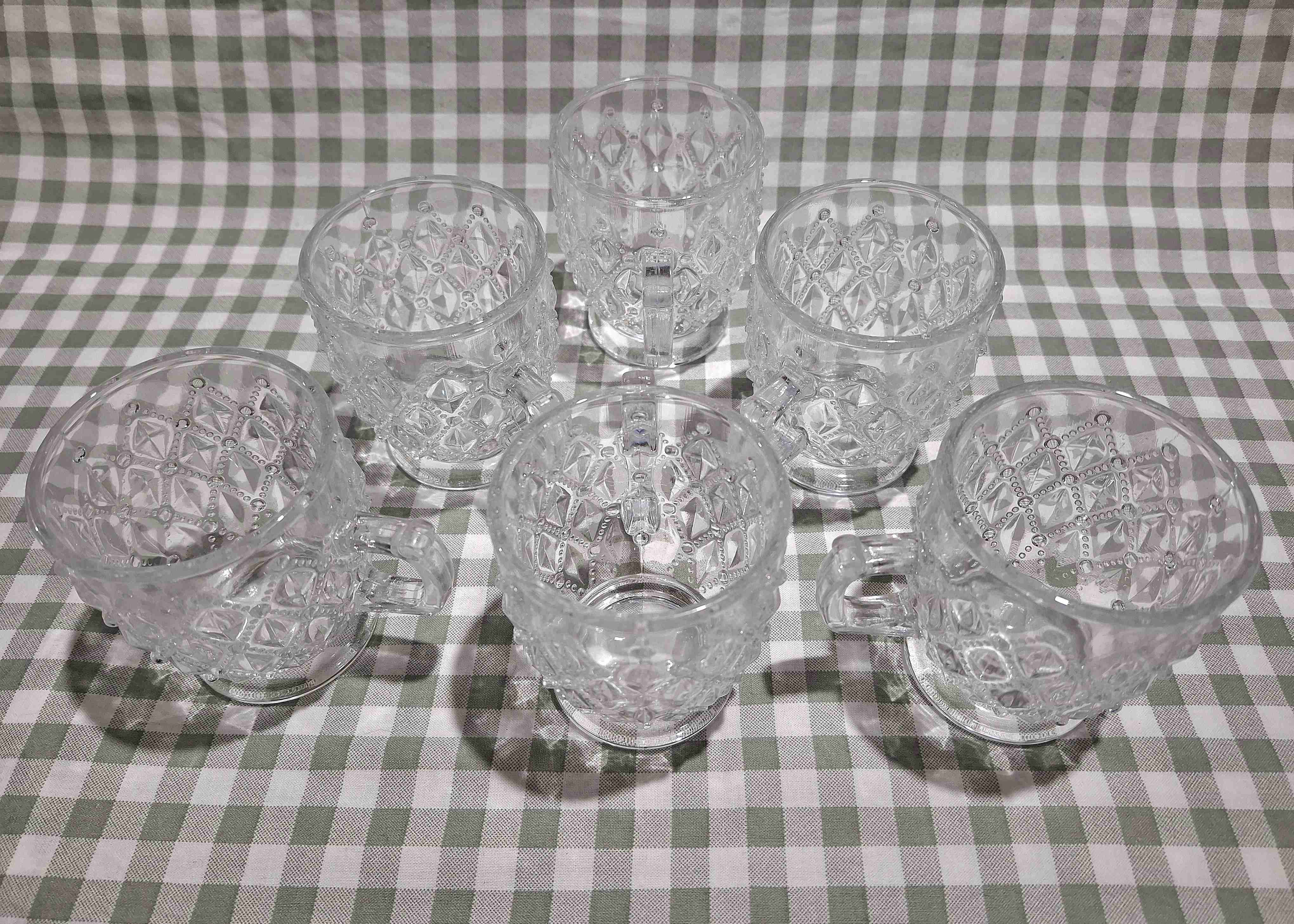 Juego de 6 tazitas de vidrio pequeñas - 1