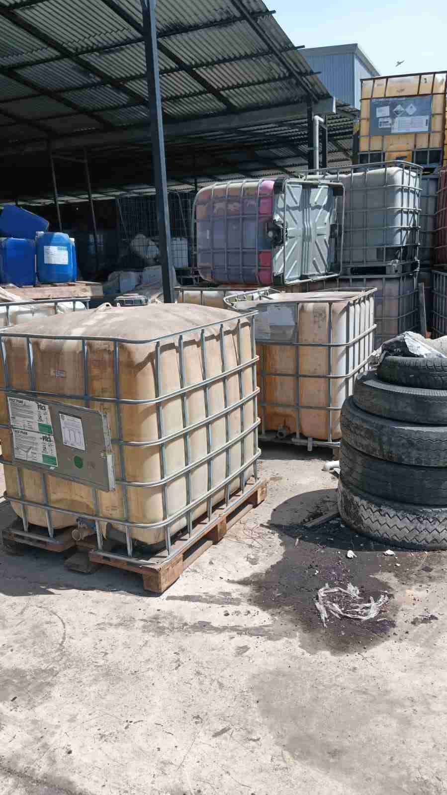 Contenedores industriales usados - miniatura 1