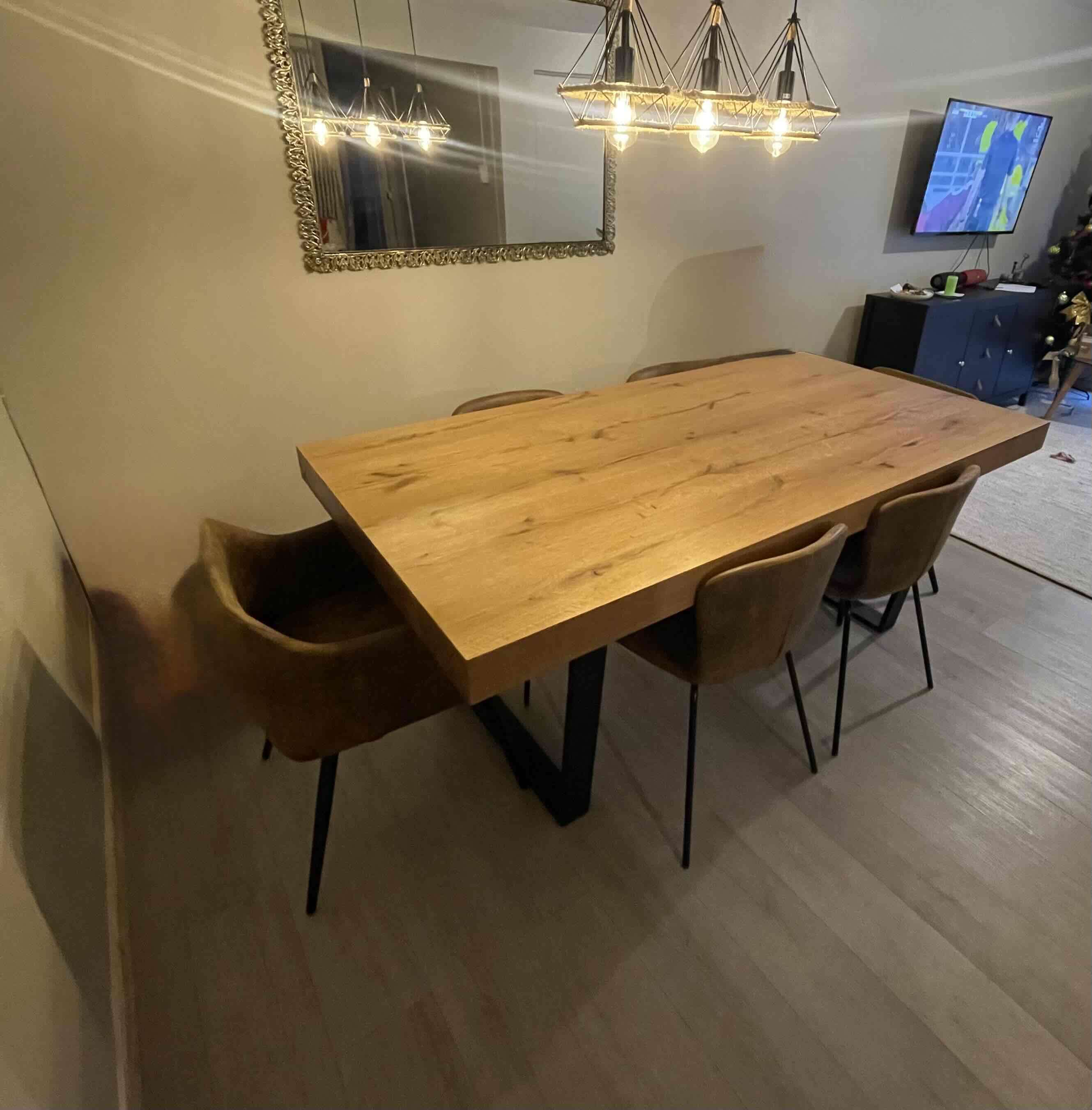 Mesa de comedor - miniatura 1