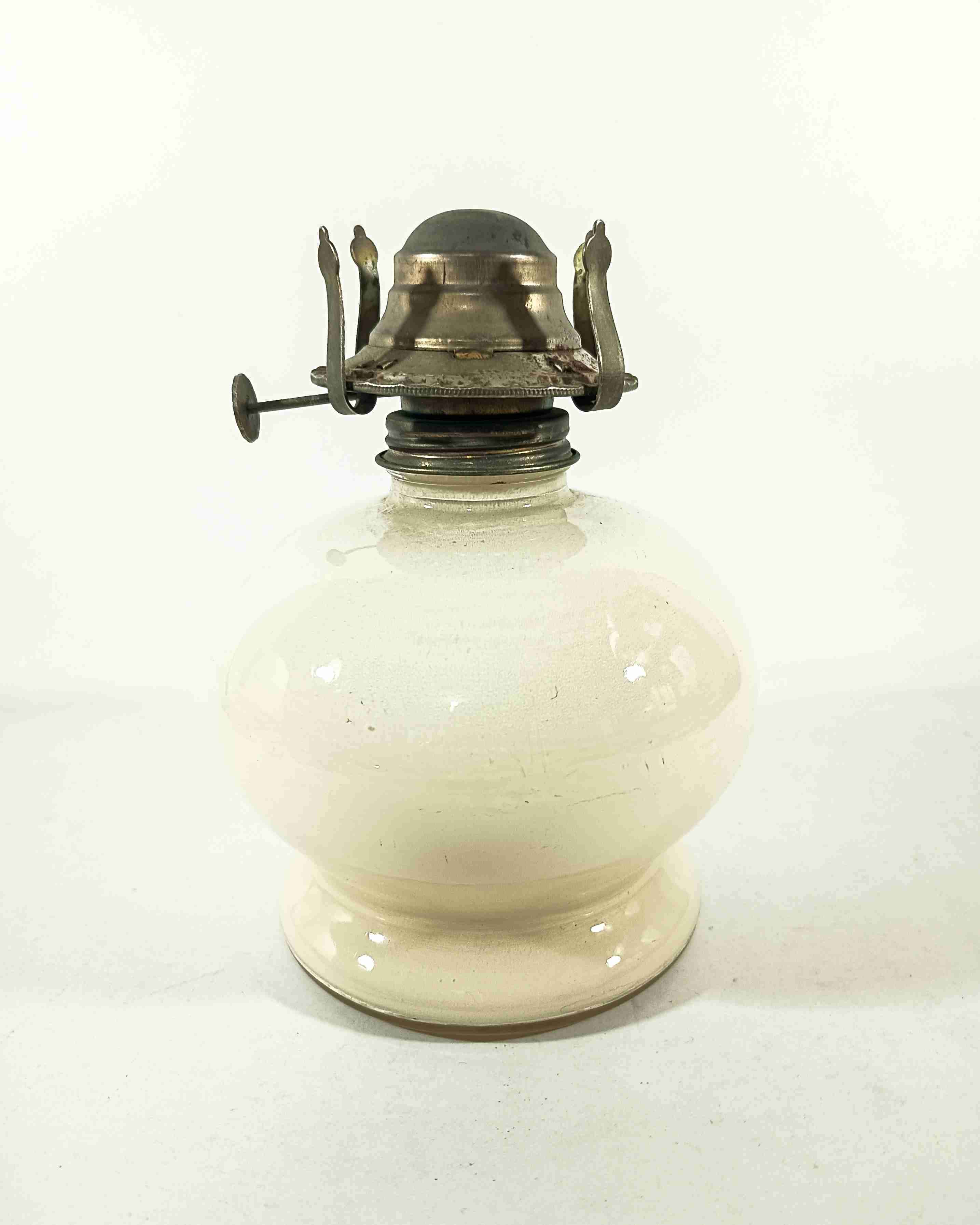 Antigua lámpara a parafina. - 2