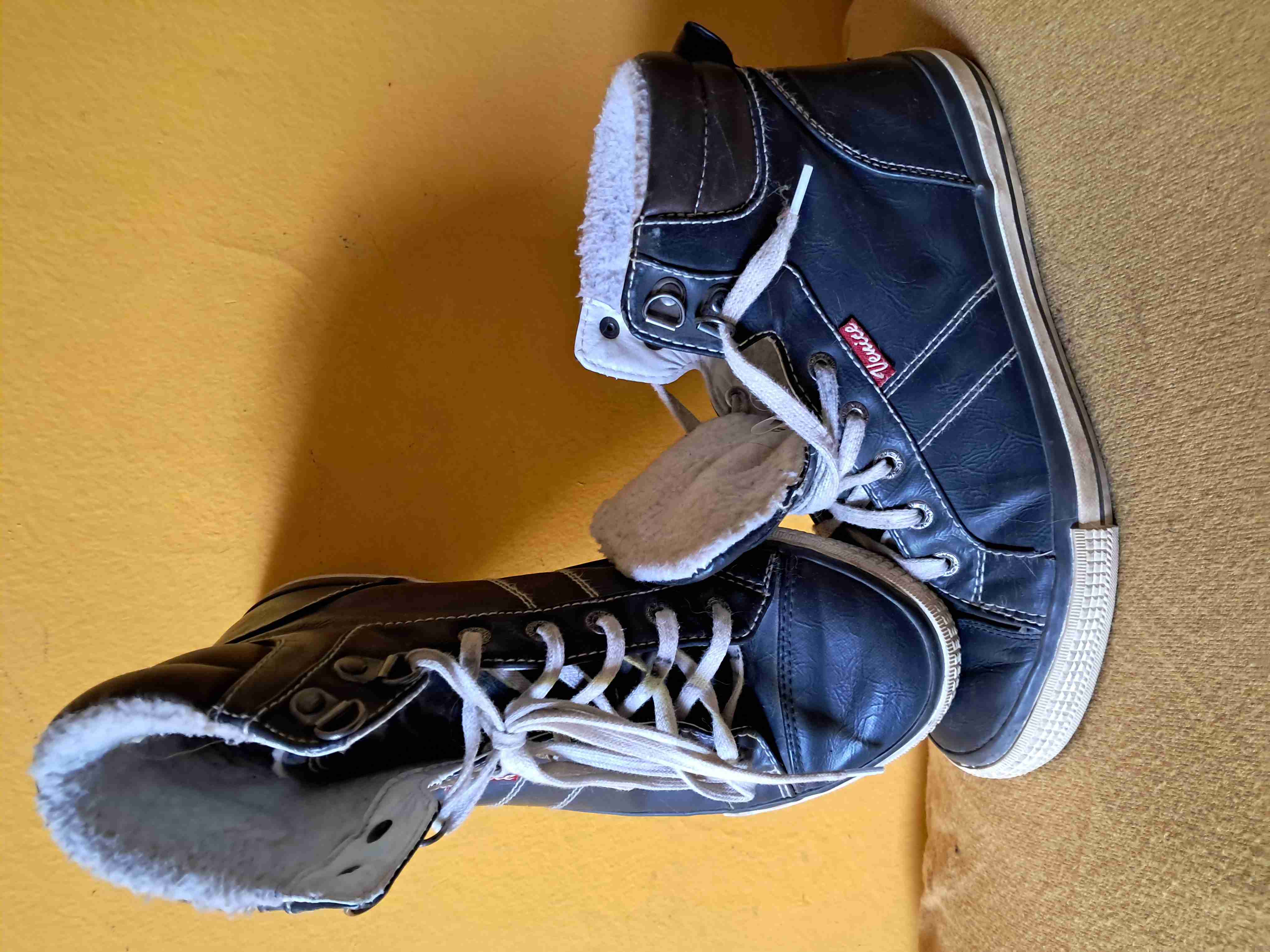 Zapatillas altas azules con forro - 1