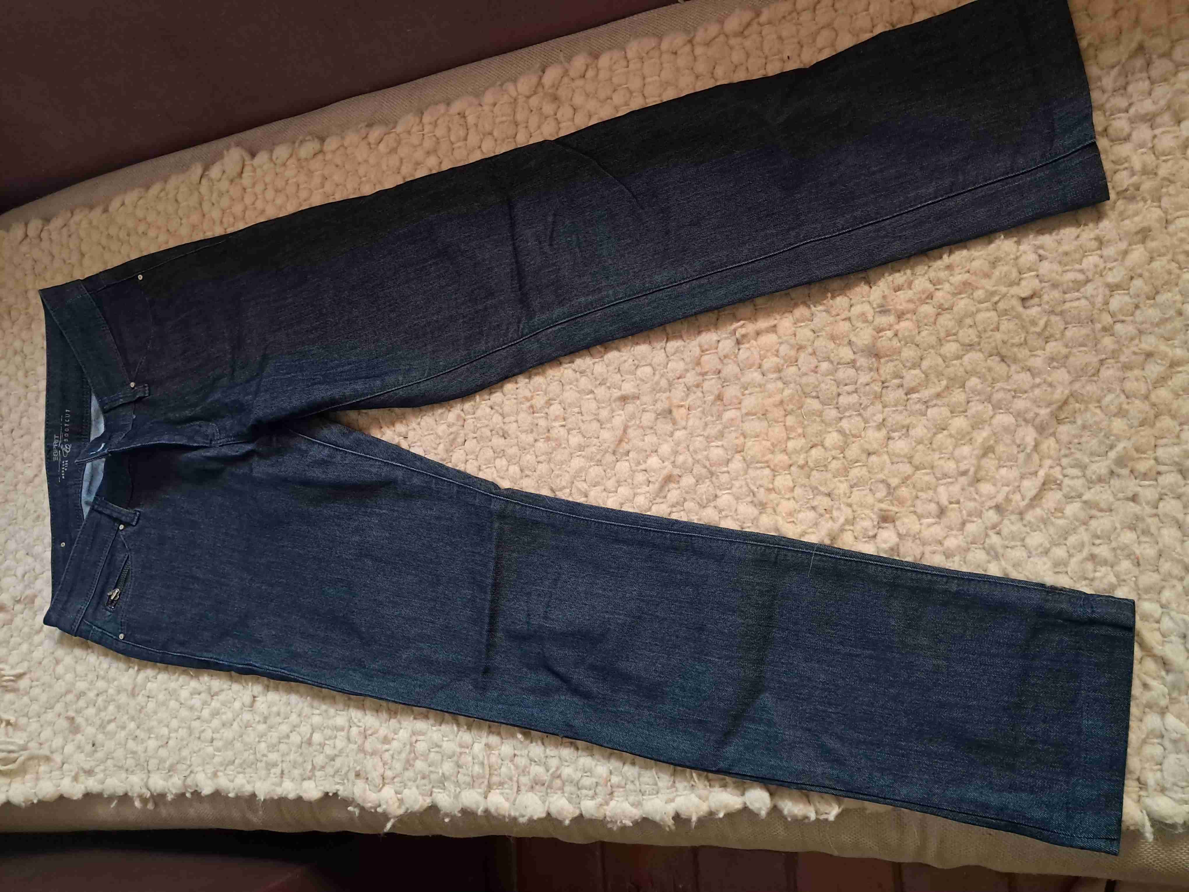 Jeans oscuros para mujer - 1