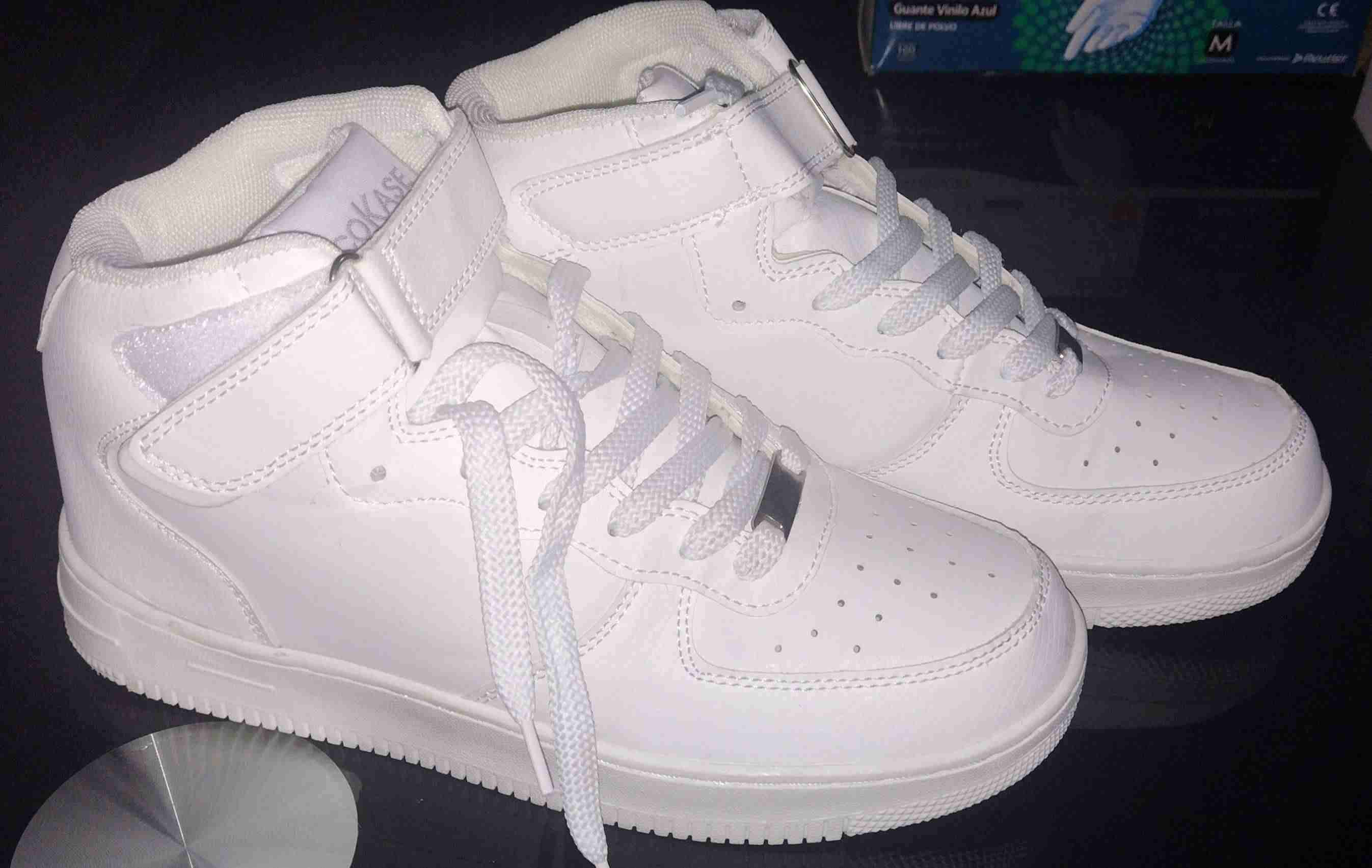 Zapatillas altas blancas N37 - miniatura 2