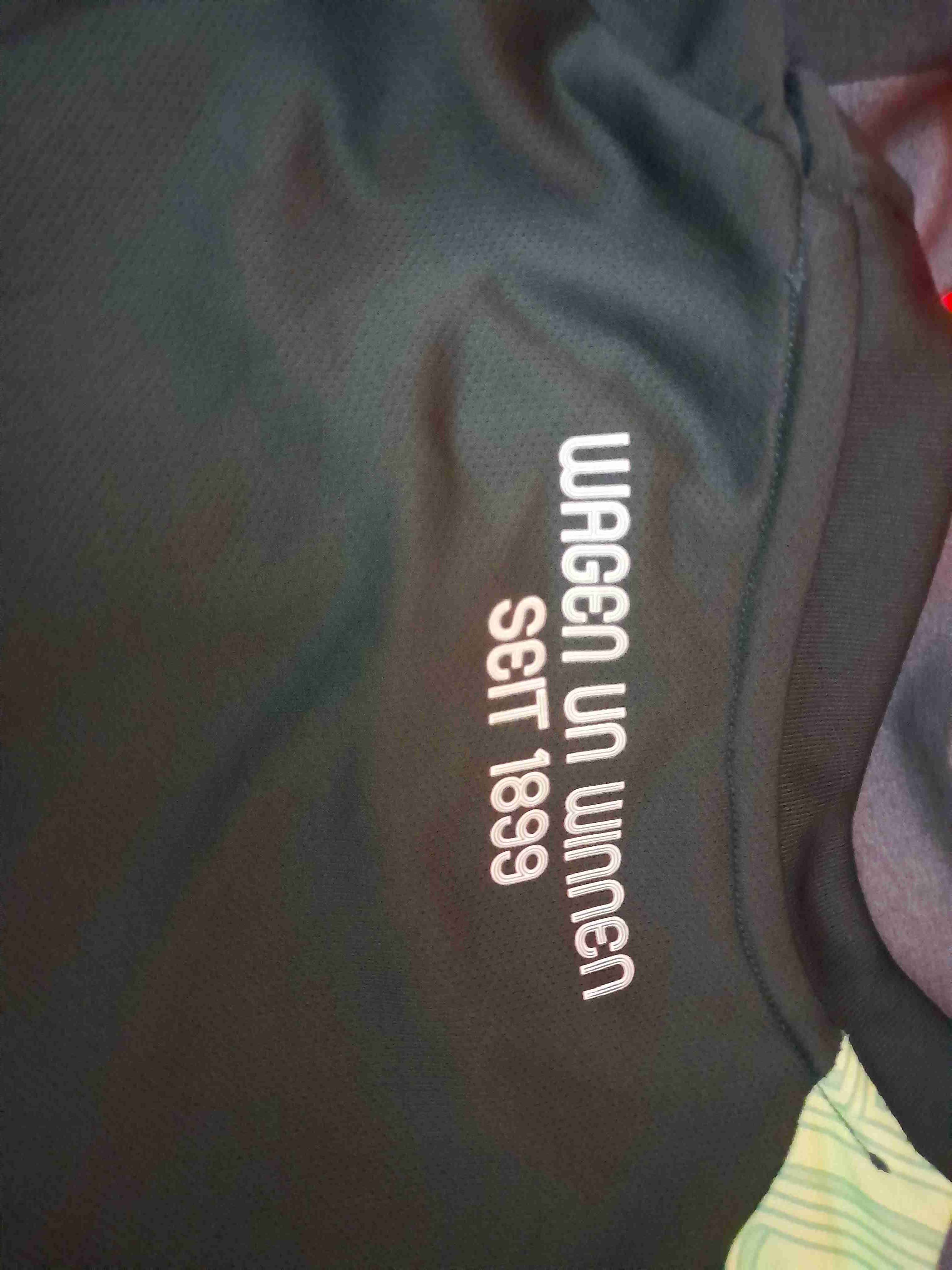 Camiseta deportiva verde Umbro - 5