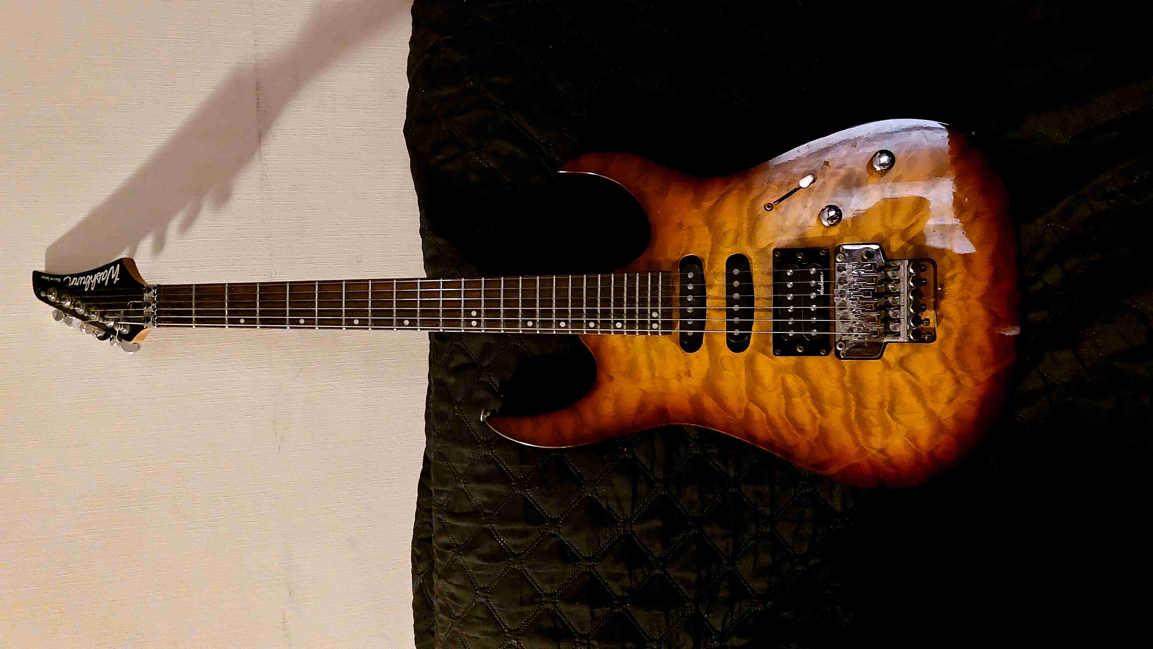 Guitarra eléctrica washburn - 4