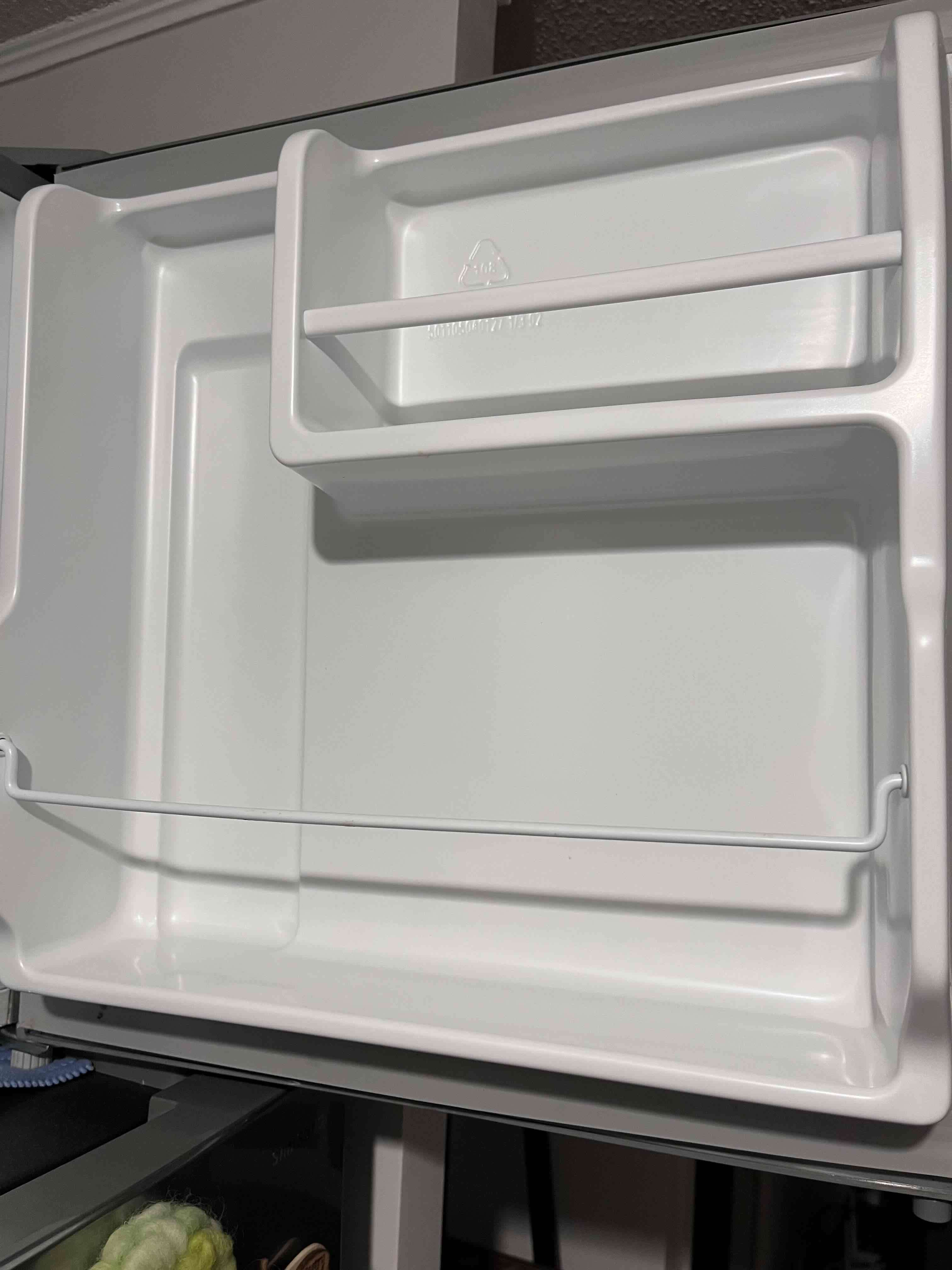 Mini refrigerador Mabe plateado - miniatura 3