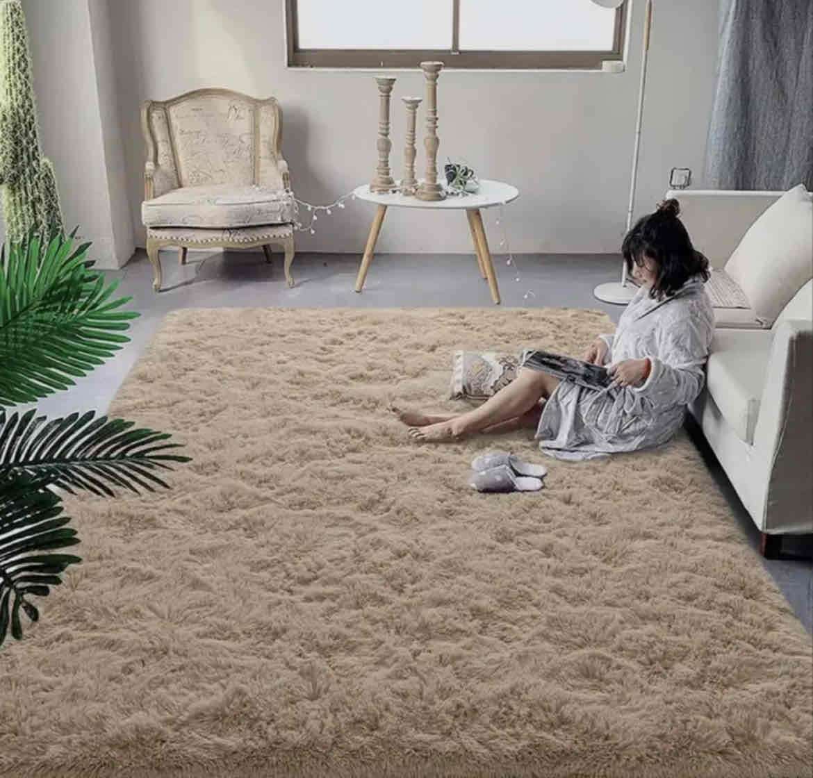 Alfombra beige grande