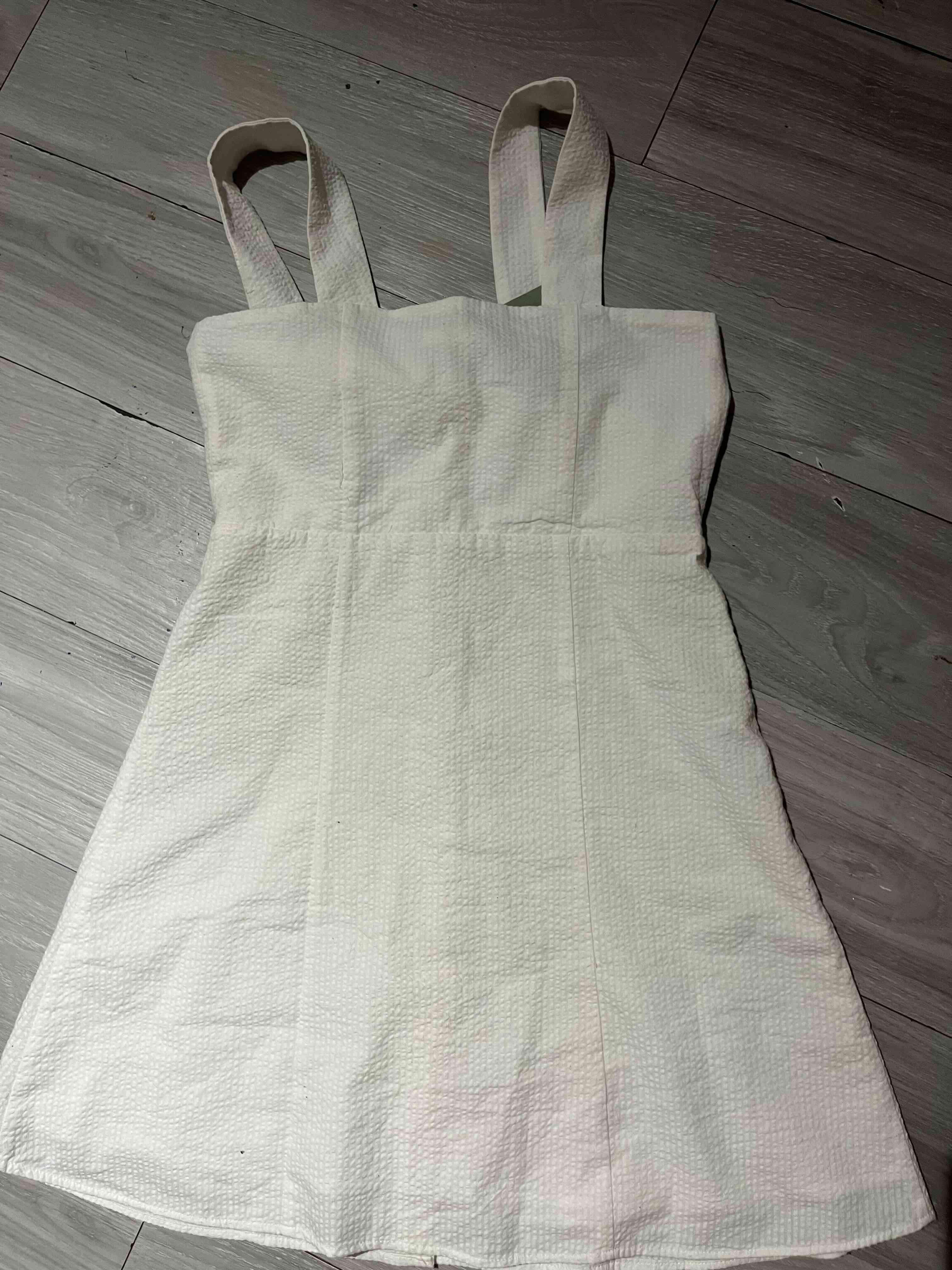 Vestido blanco sin mangas - miniatura 2