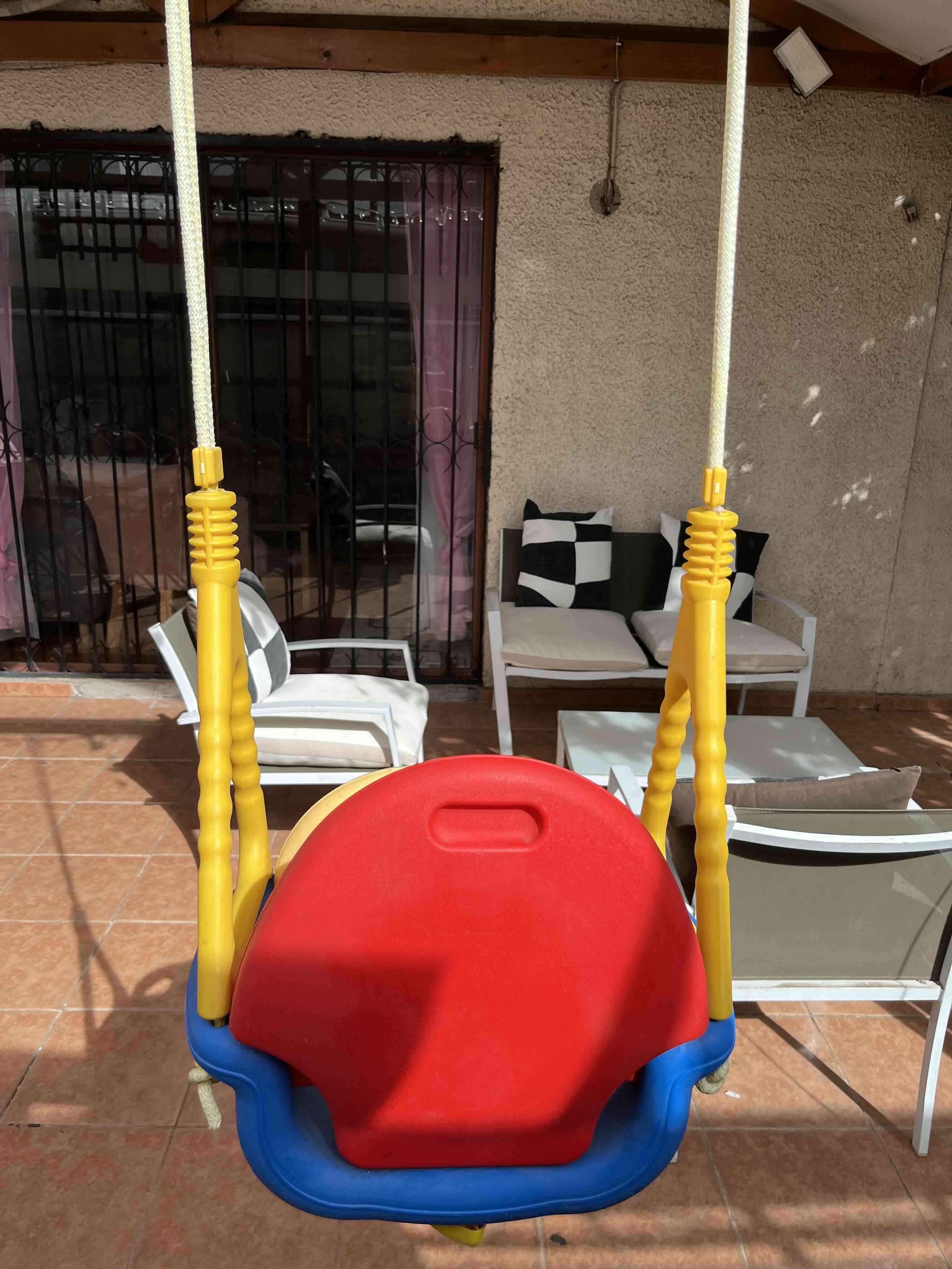 Columpio de plástico tricolor - miniatura 3