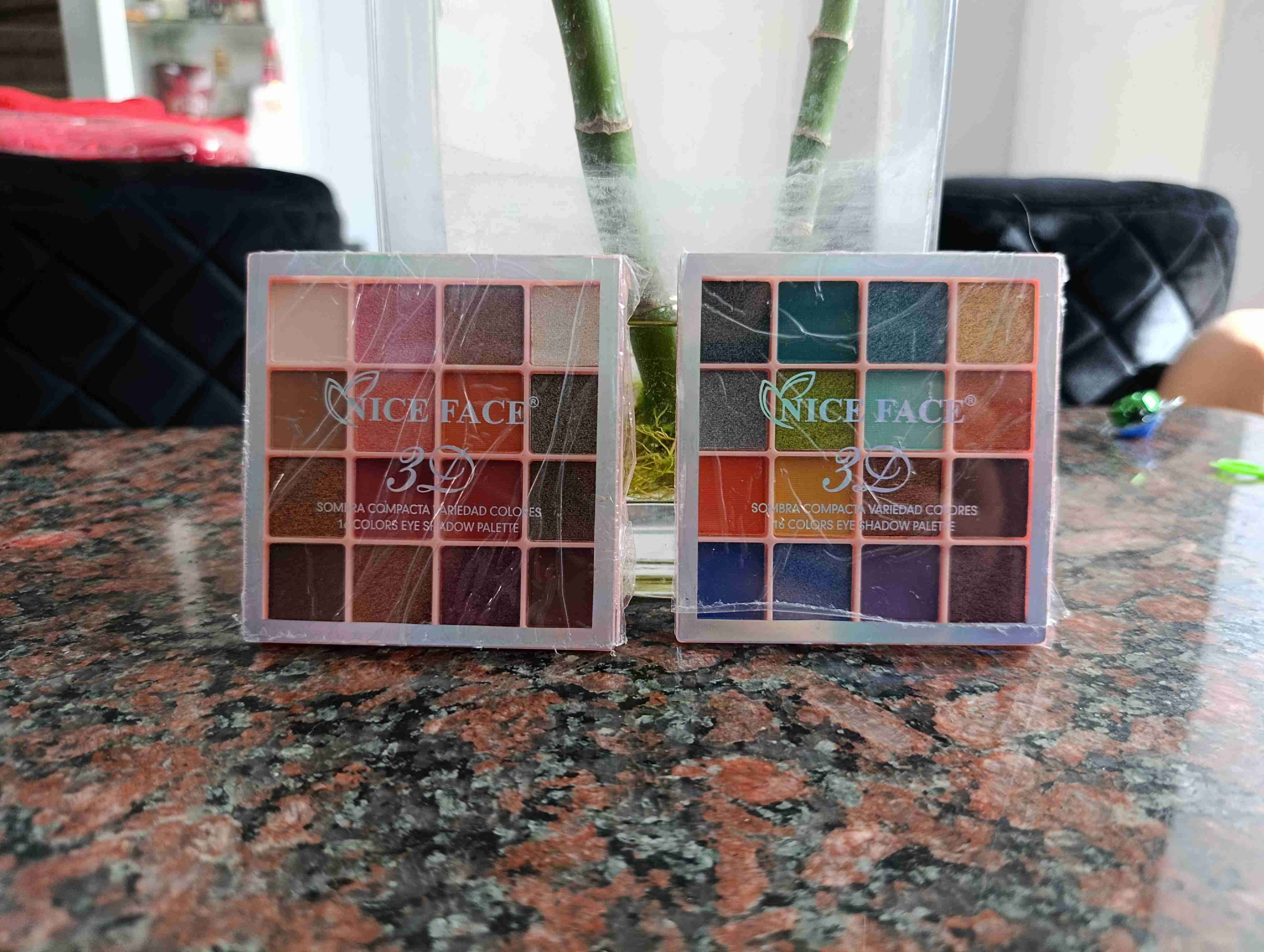 Paleta de sombras de ojos - miniatura 2