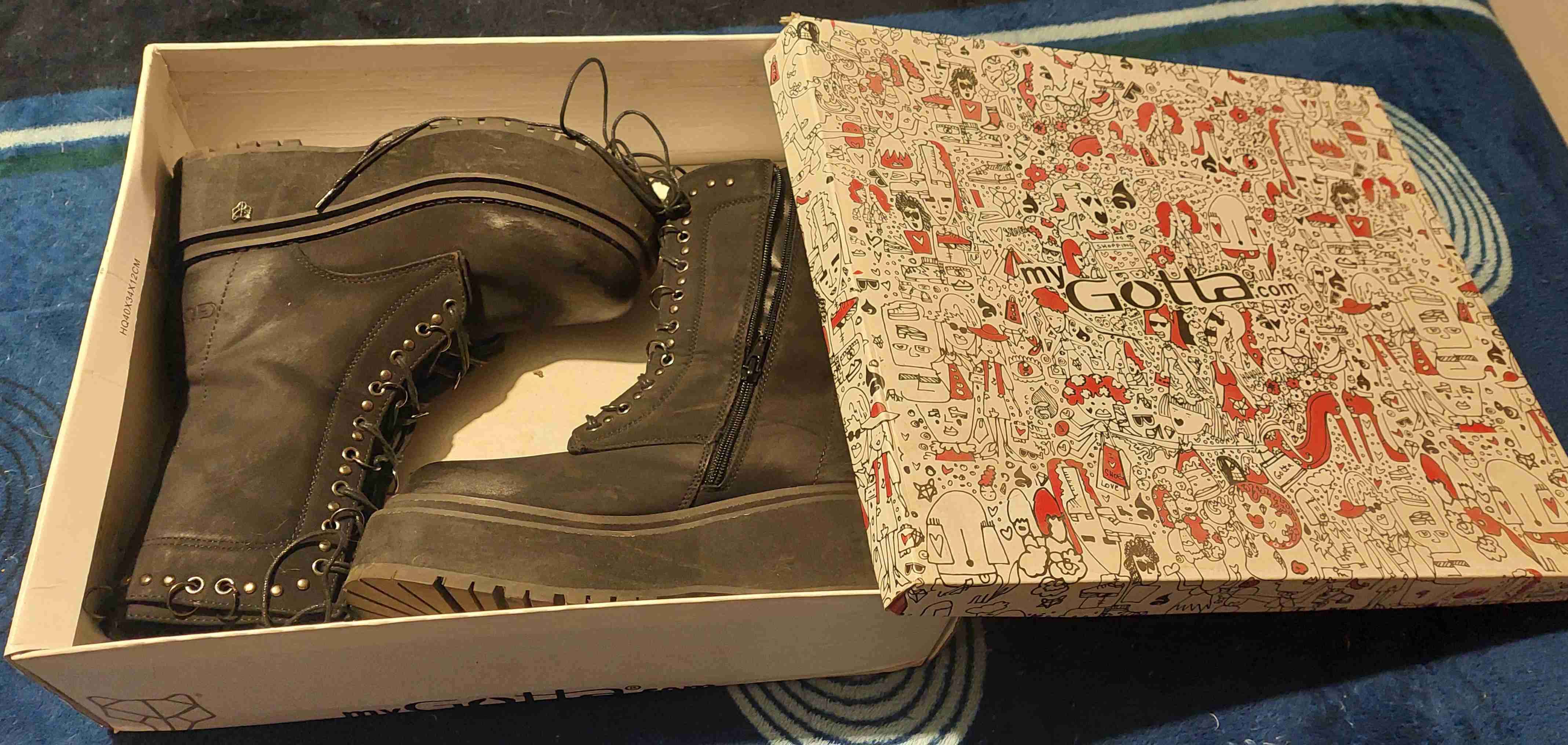 Botas negras con plataforma y tachas - miniatura 4