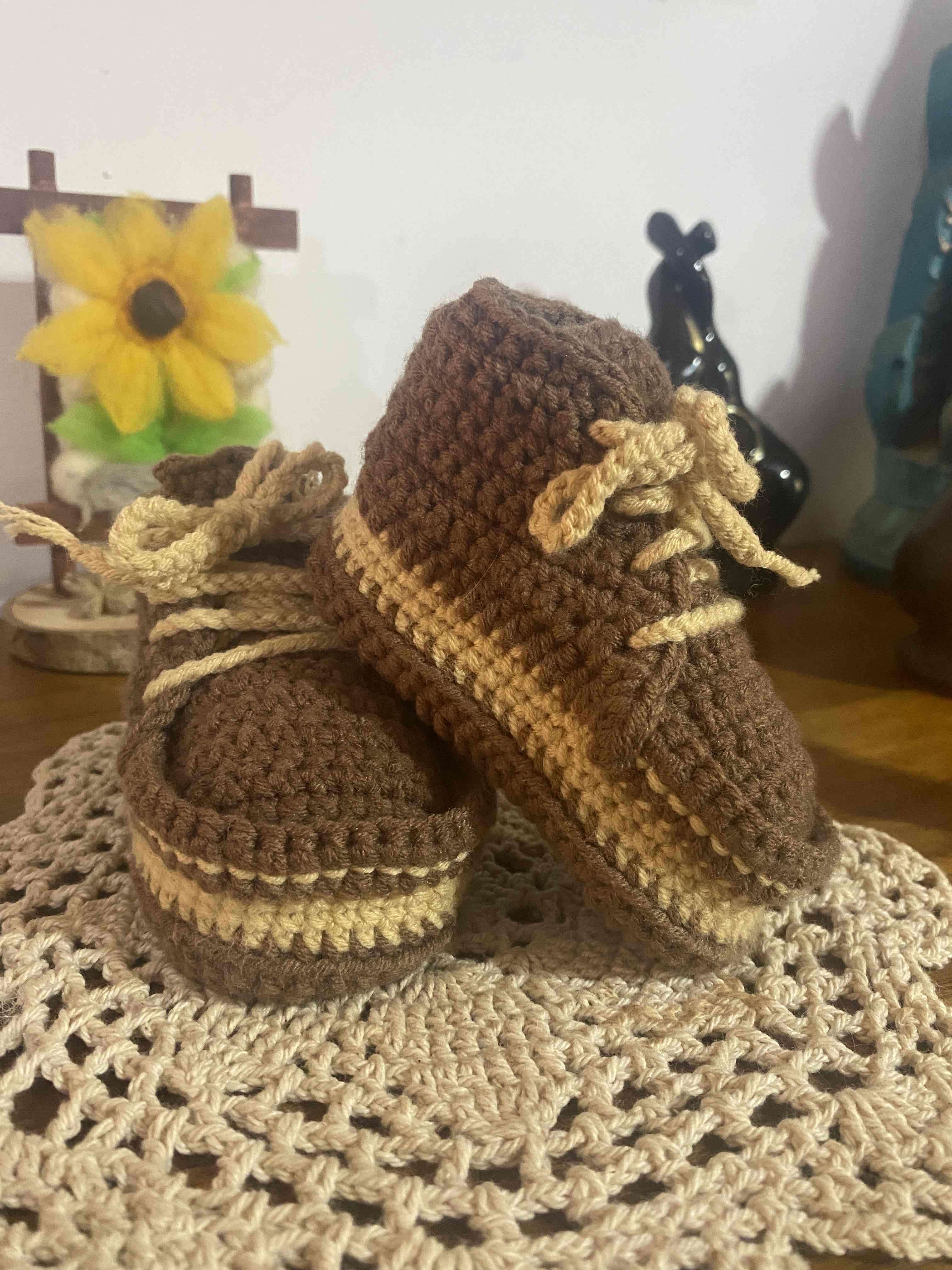 Botines de lana tejidos cafe