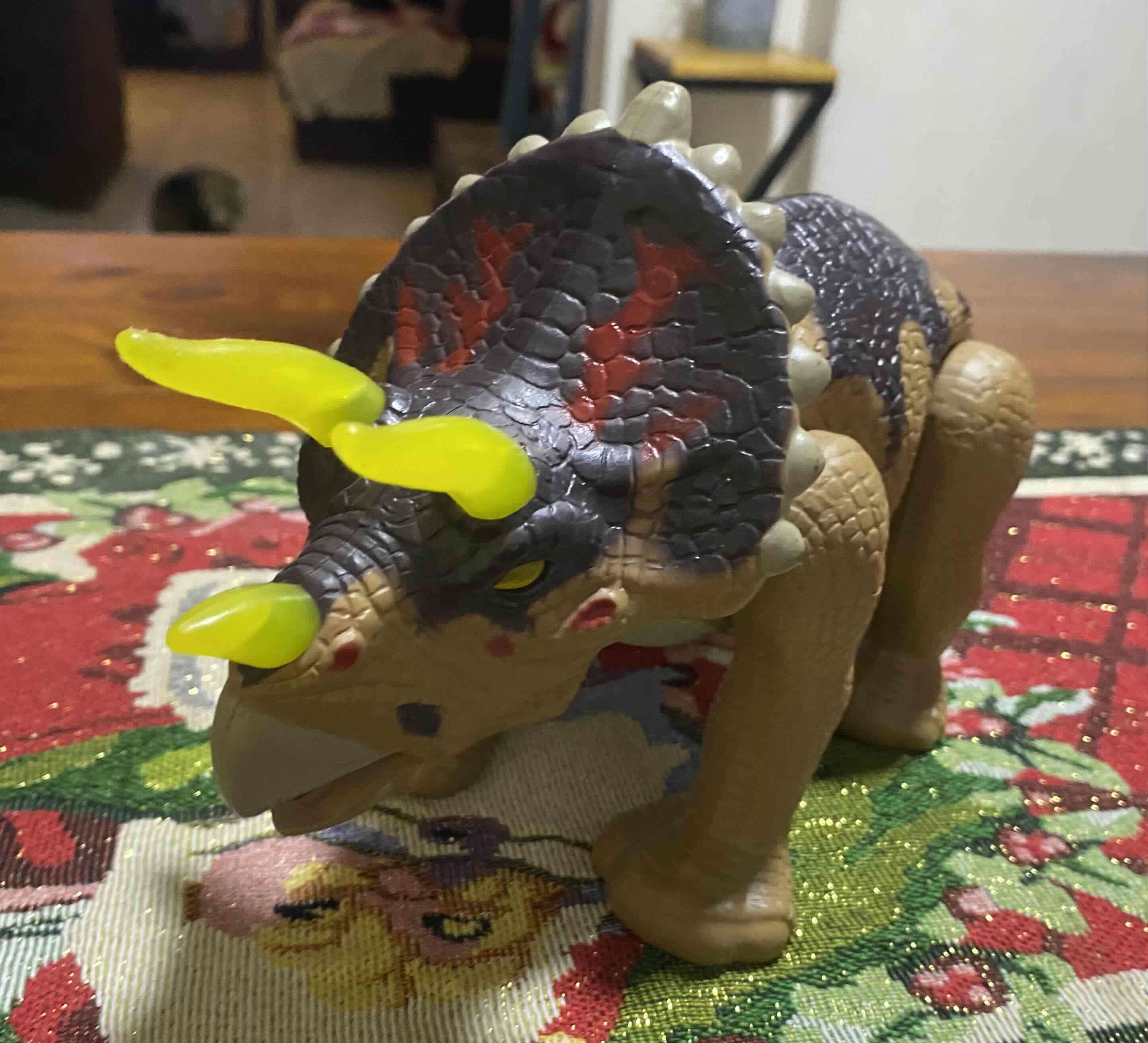 Juguete dinosaurio Triceratops - 3