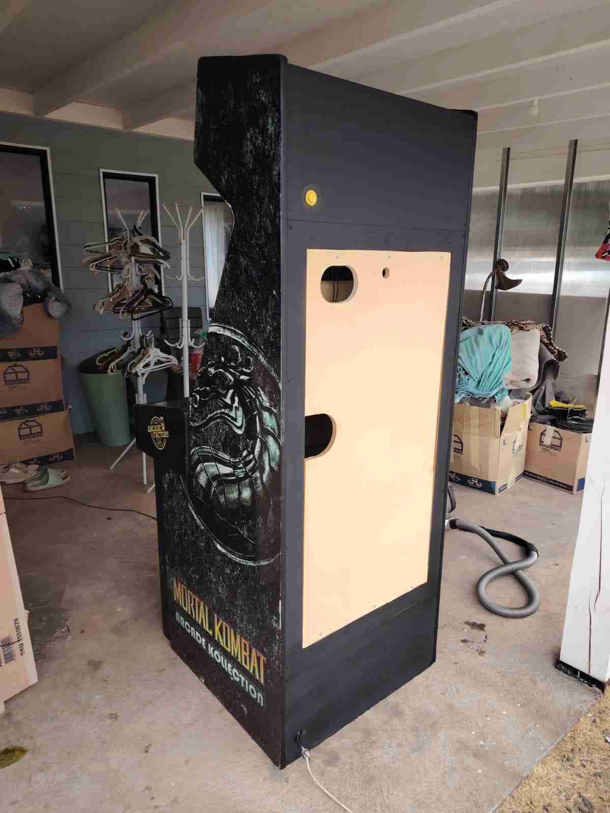 Arcade Mortal Kombat - miniatura 2