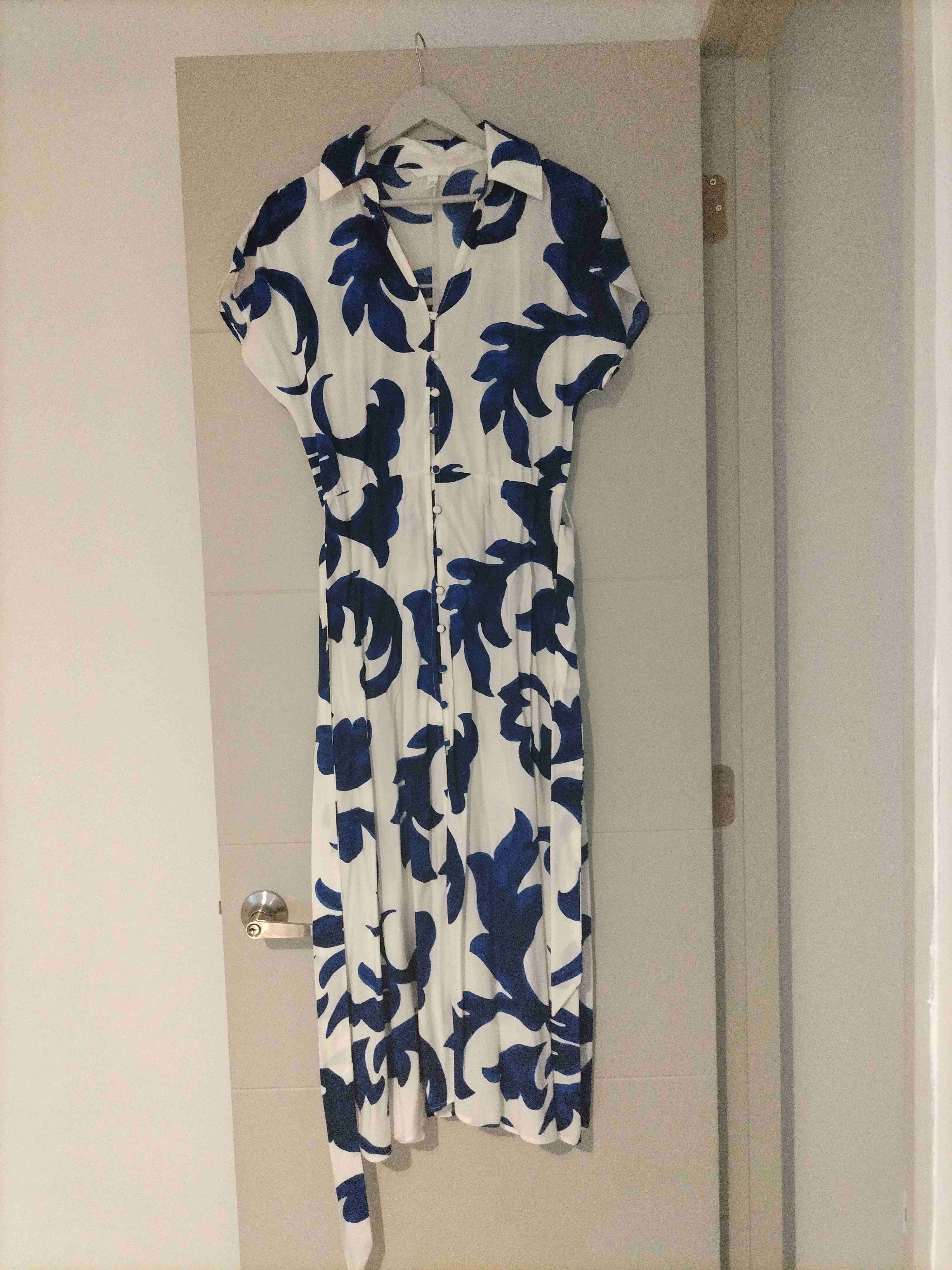 Vestido blanco con azul estampado - 2