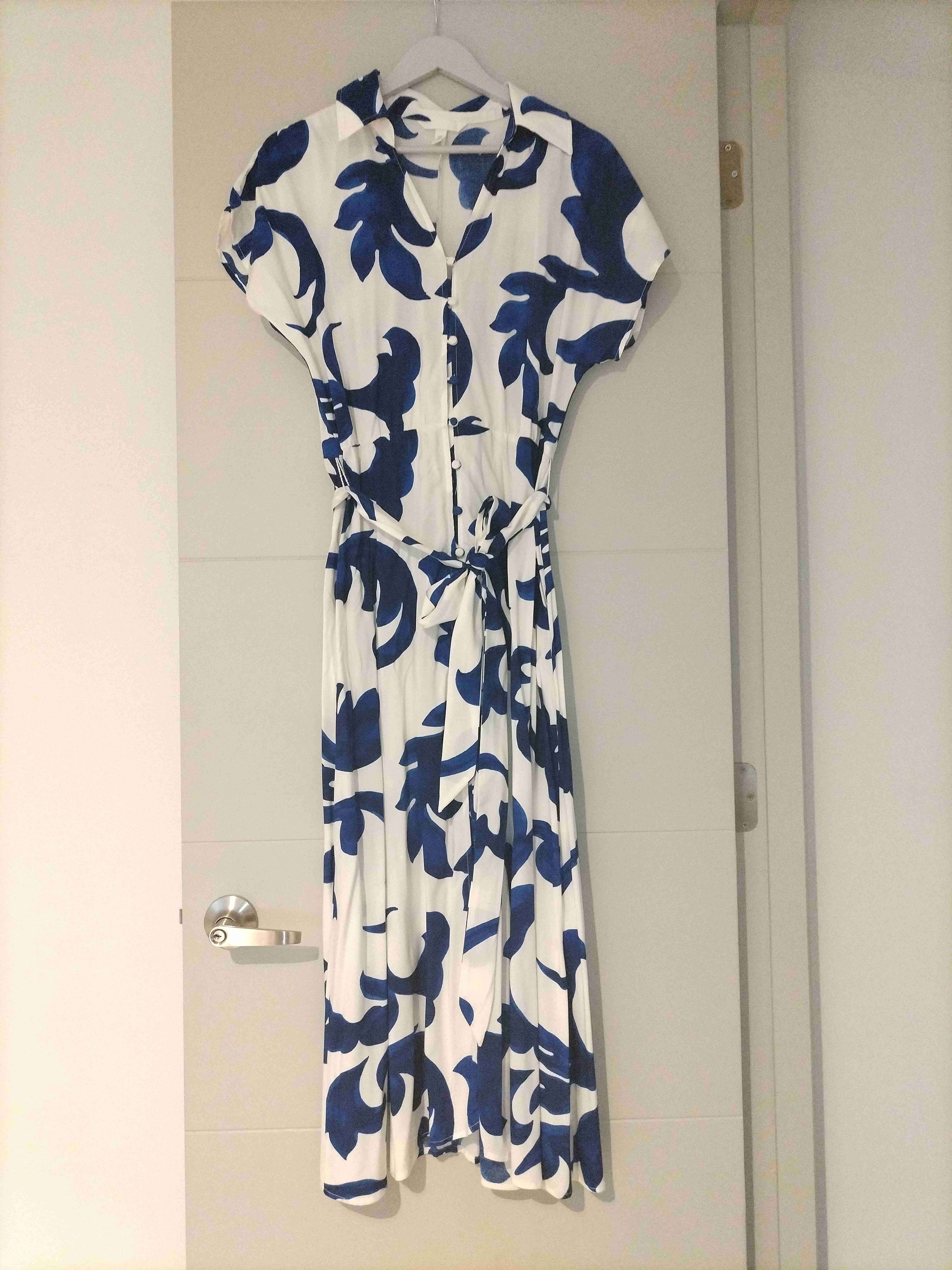 Vestido blanco con azul estampado - 3