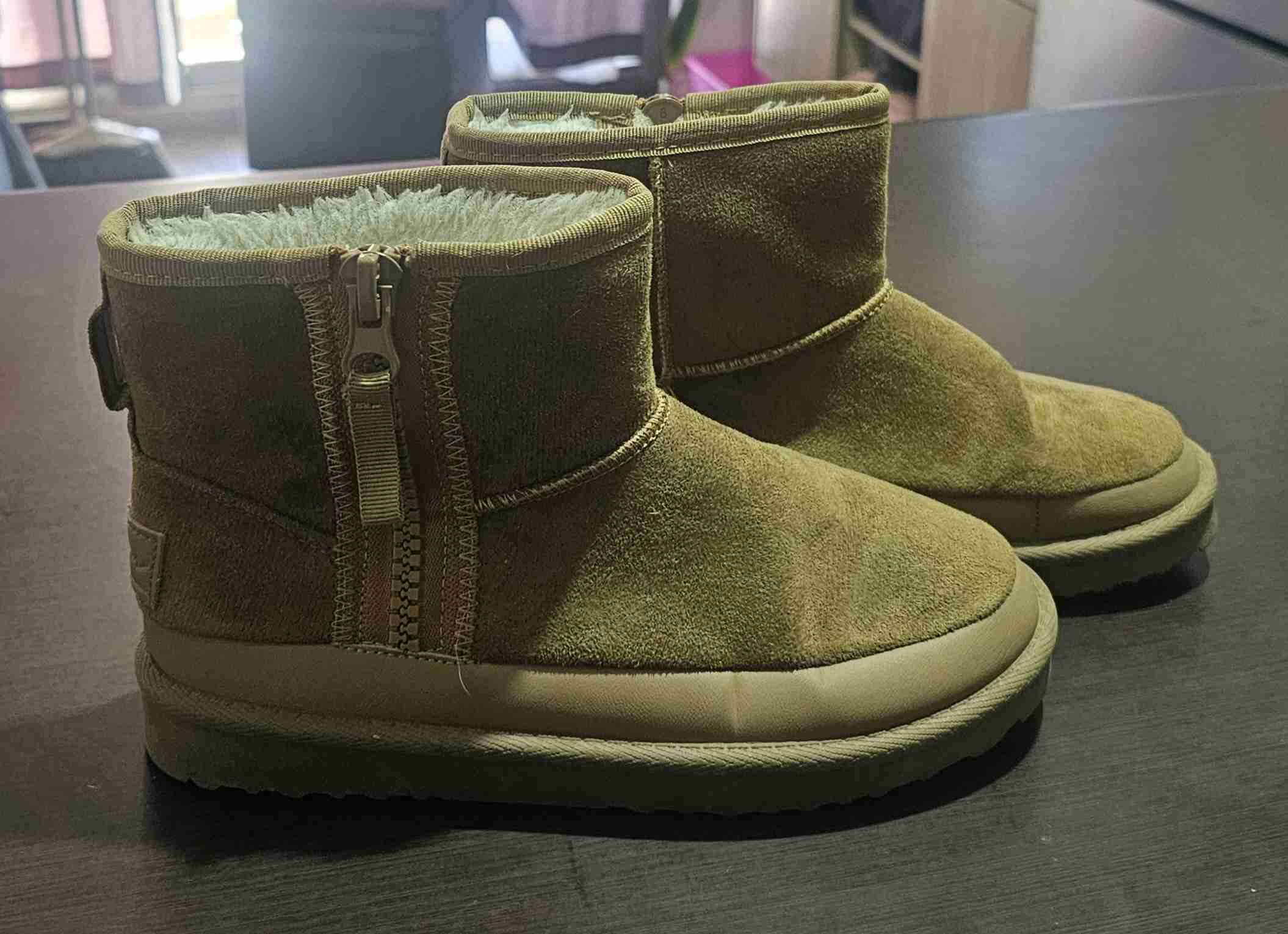 Botas de gamuza con cierre