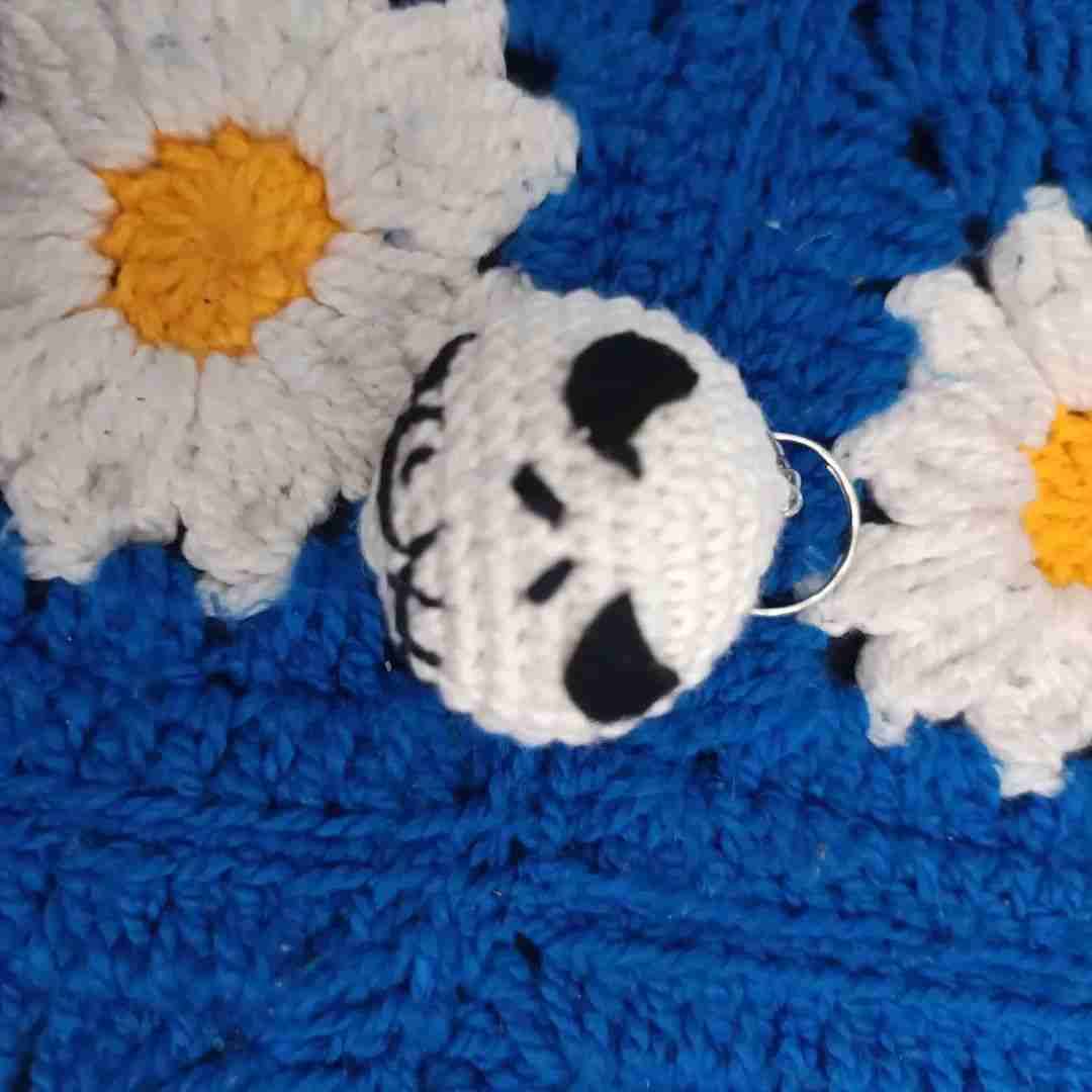 Llavero tejido en forma de estrella - 3