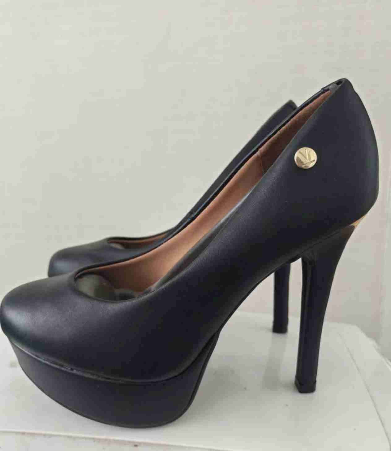 Zapatos de tacón negro Vizzano - 1