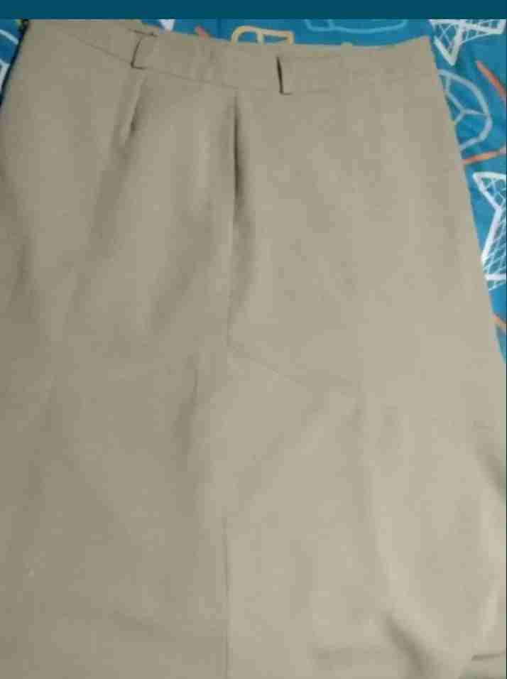 Blusa negra con flores beige - miniatura 3