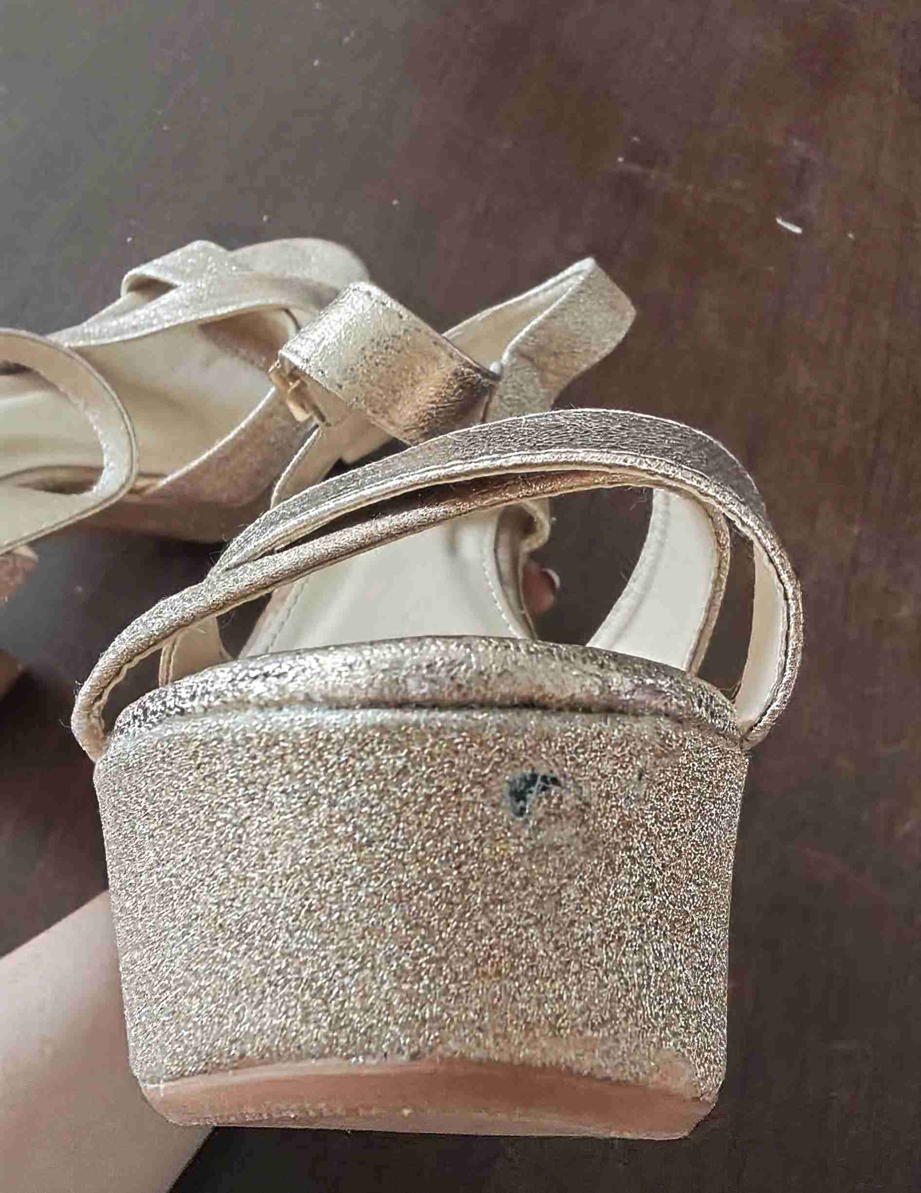 Sandalias de tacón doradas Weide - 3